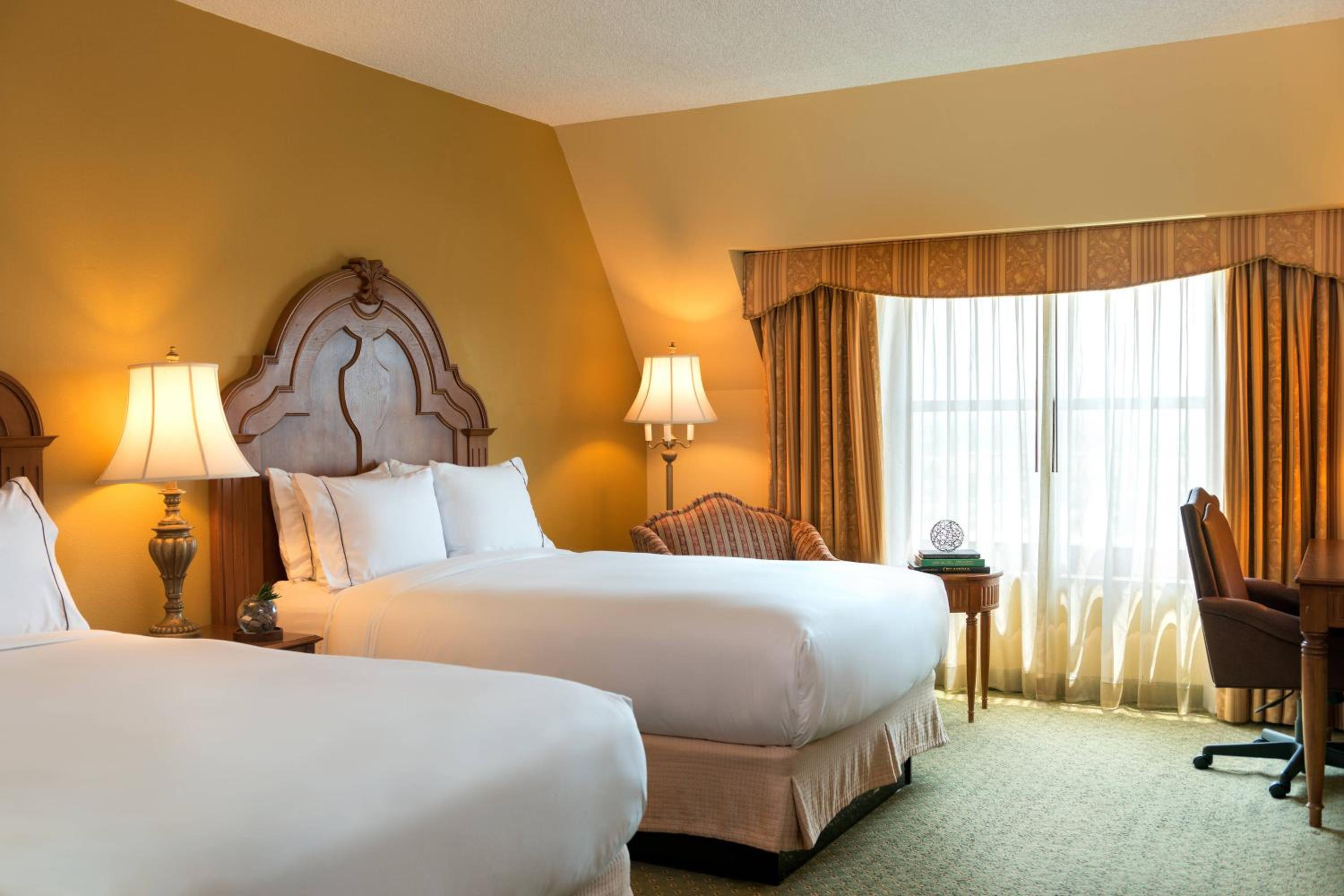 Guest room, Two Double Beds