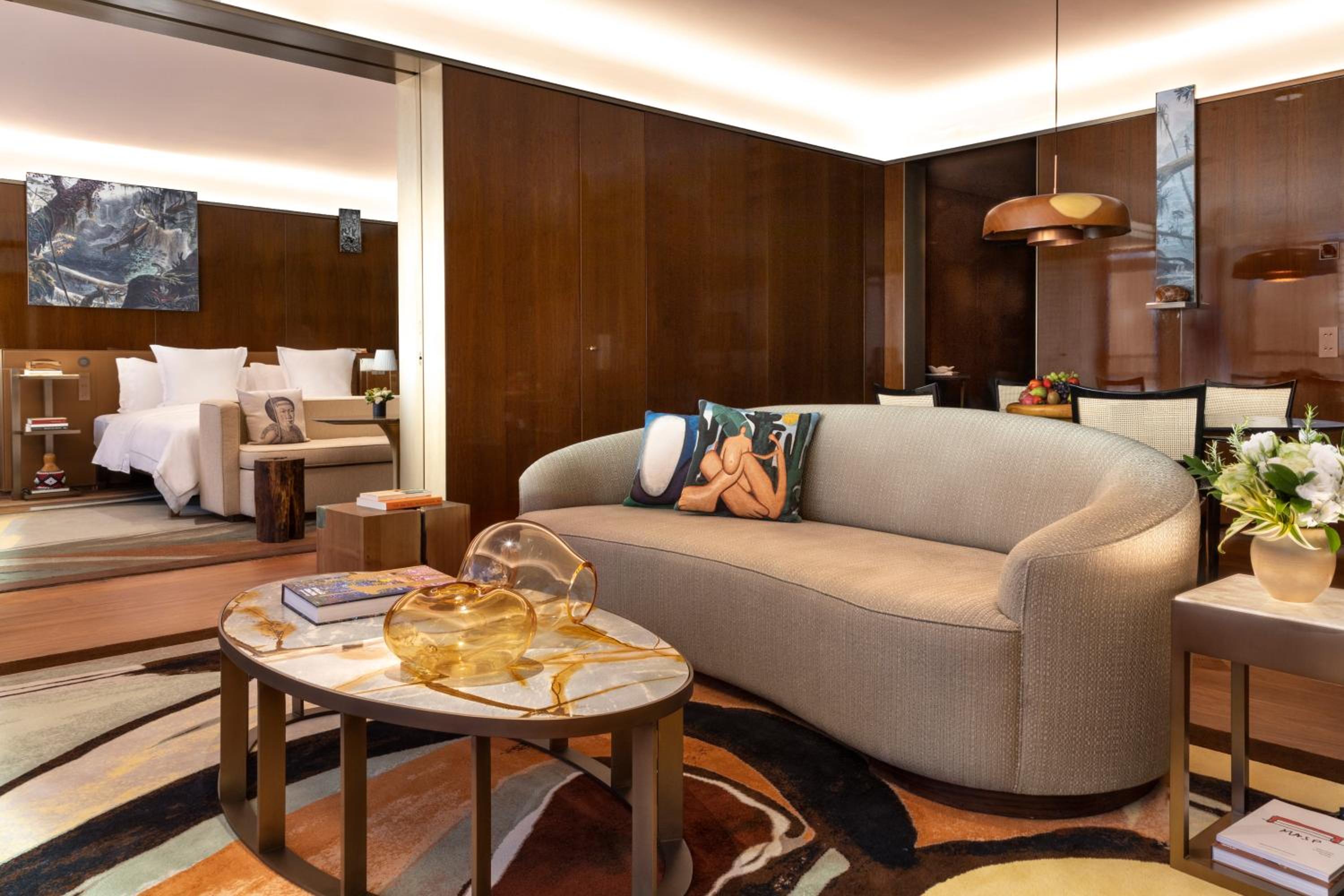 Deluxe Suite - Photo 1