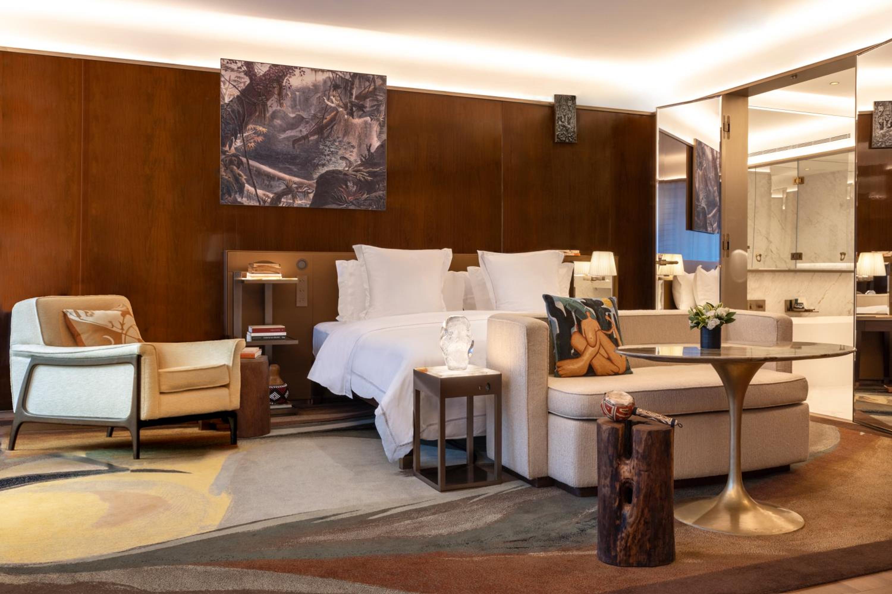 Deluxe Suite - Photo 2
