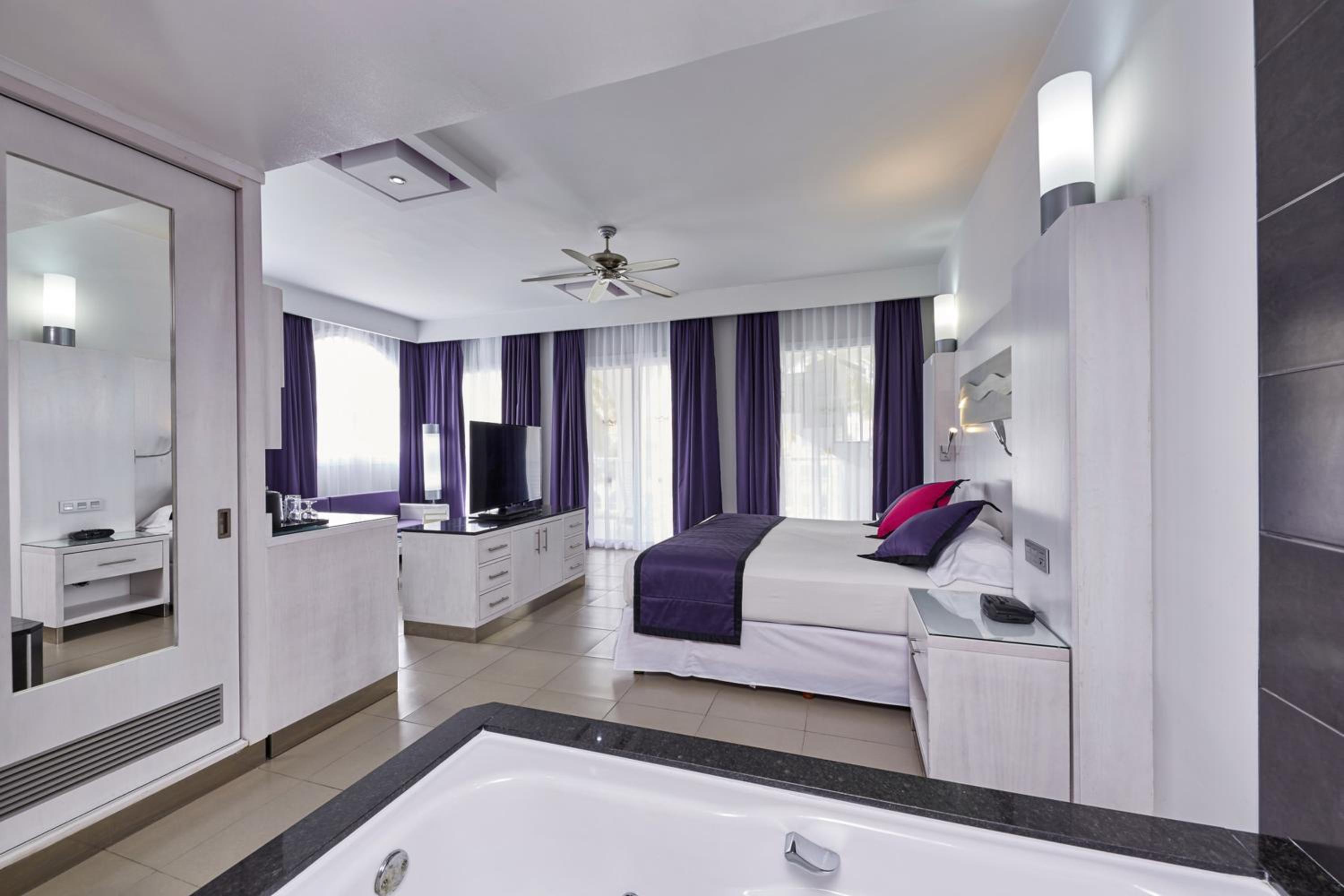 Suite photo 1