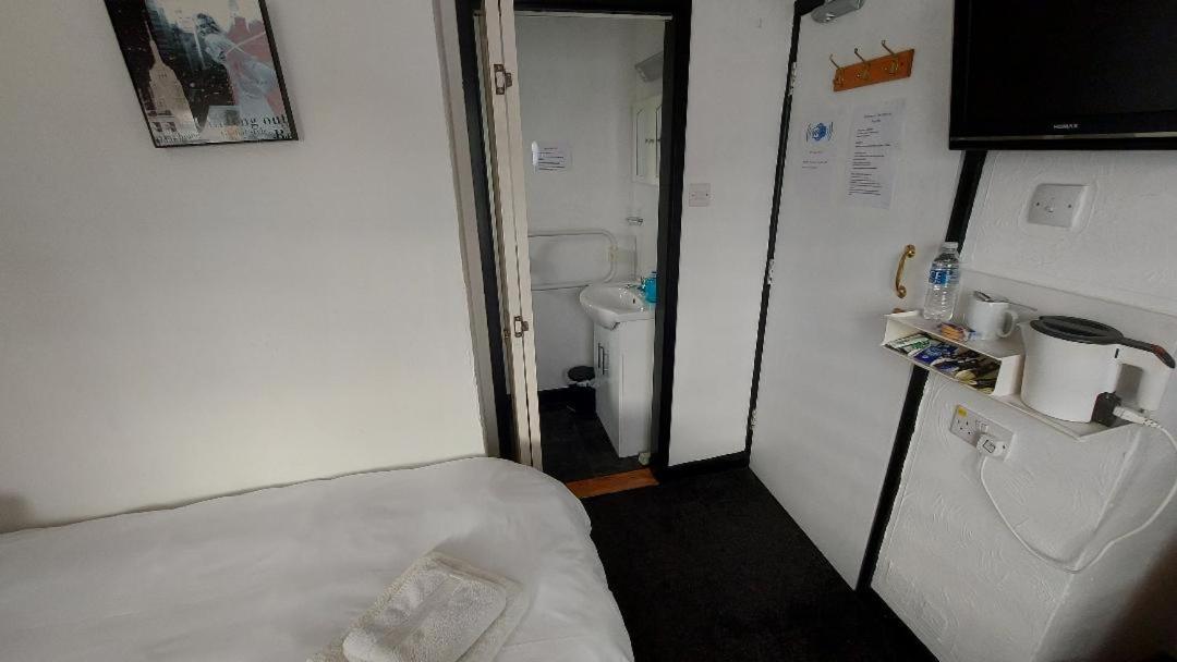 Deluxe Single Room photo 3