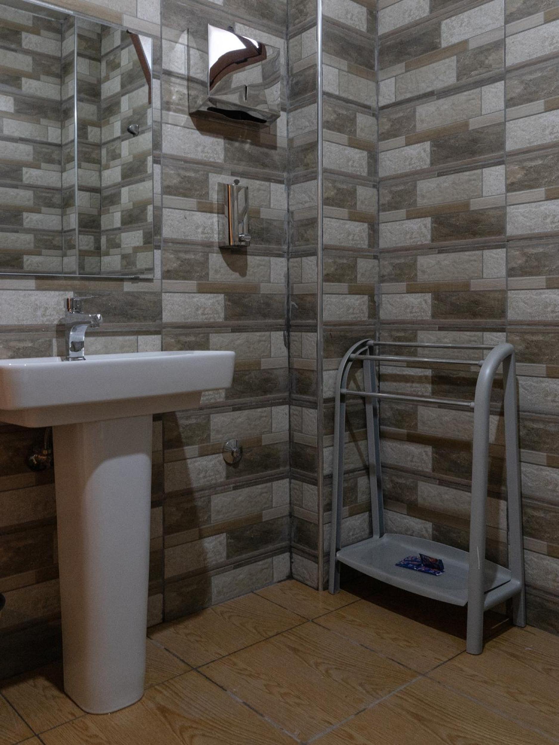 Triple Room with Shared Bathroom photo 2