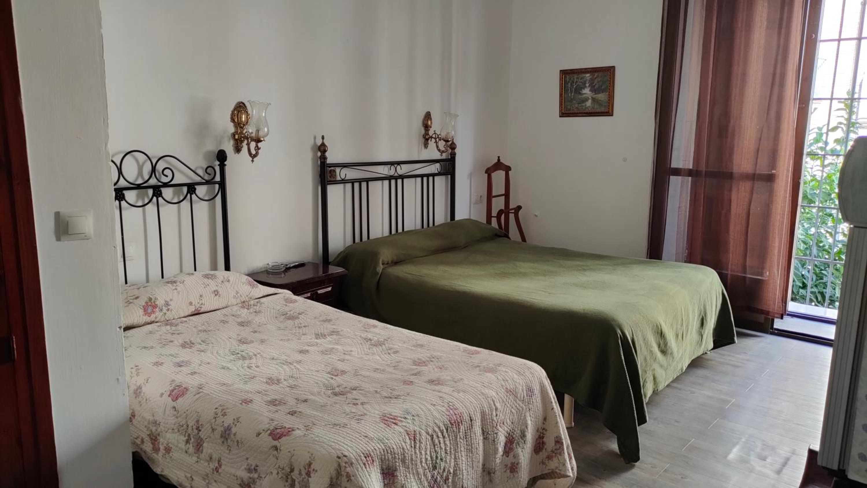 Habitación Cuádruple con Baño Privado
