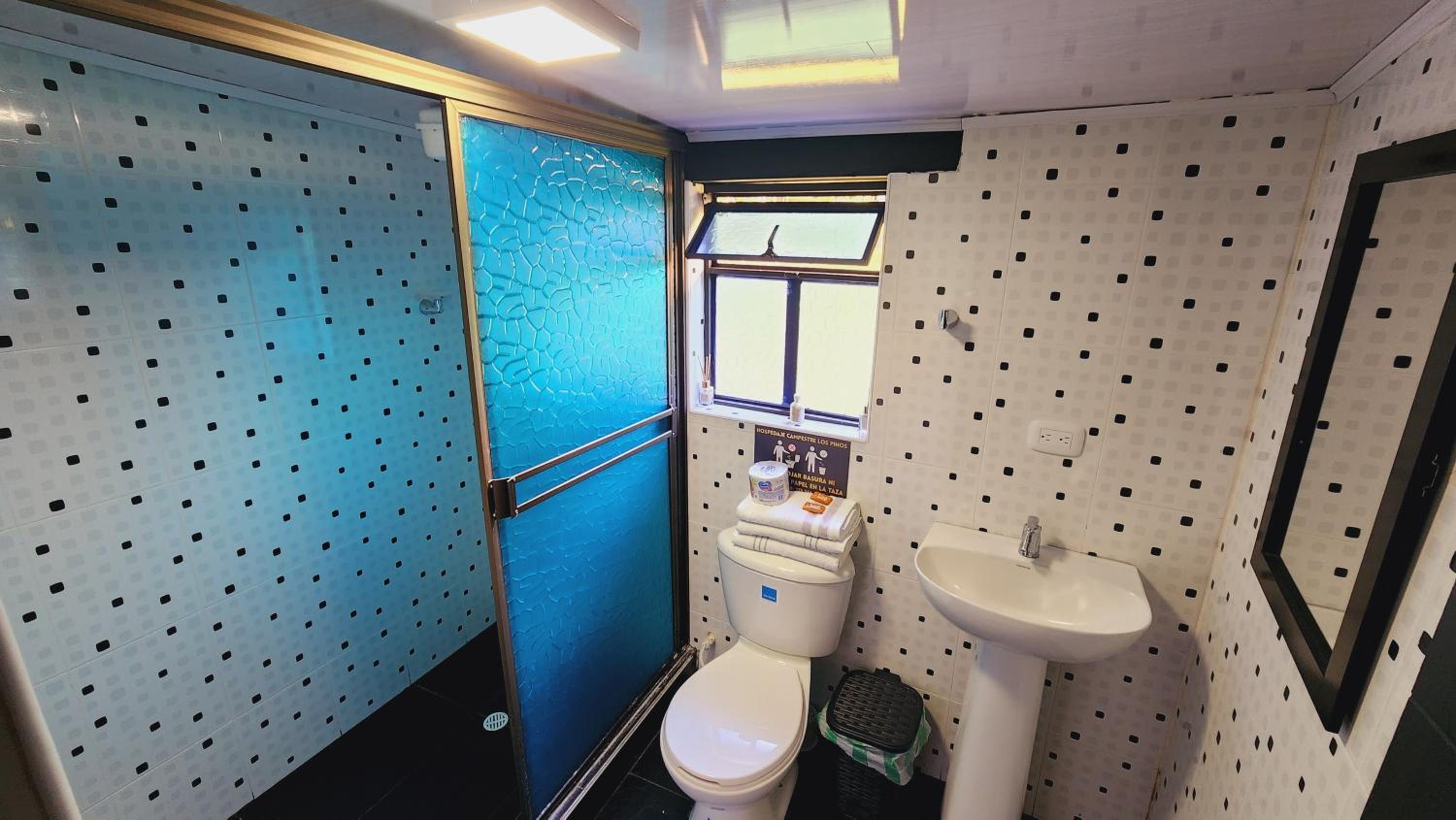 Triple Room with Private Bathroom photo 3