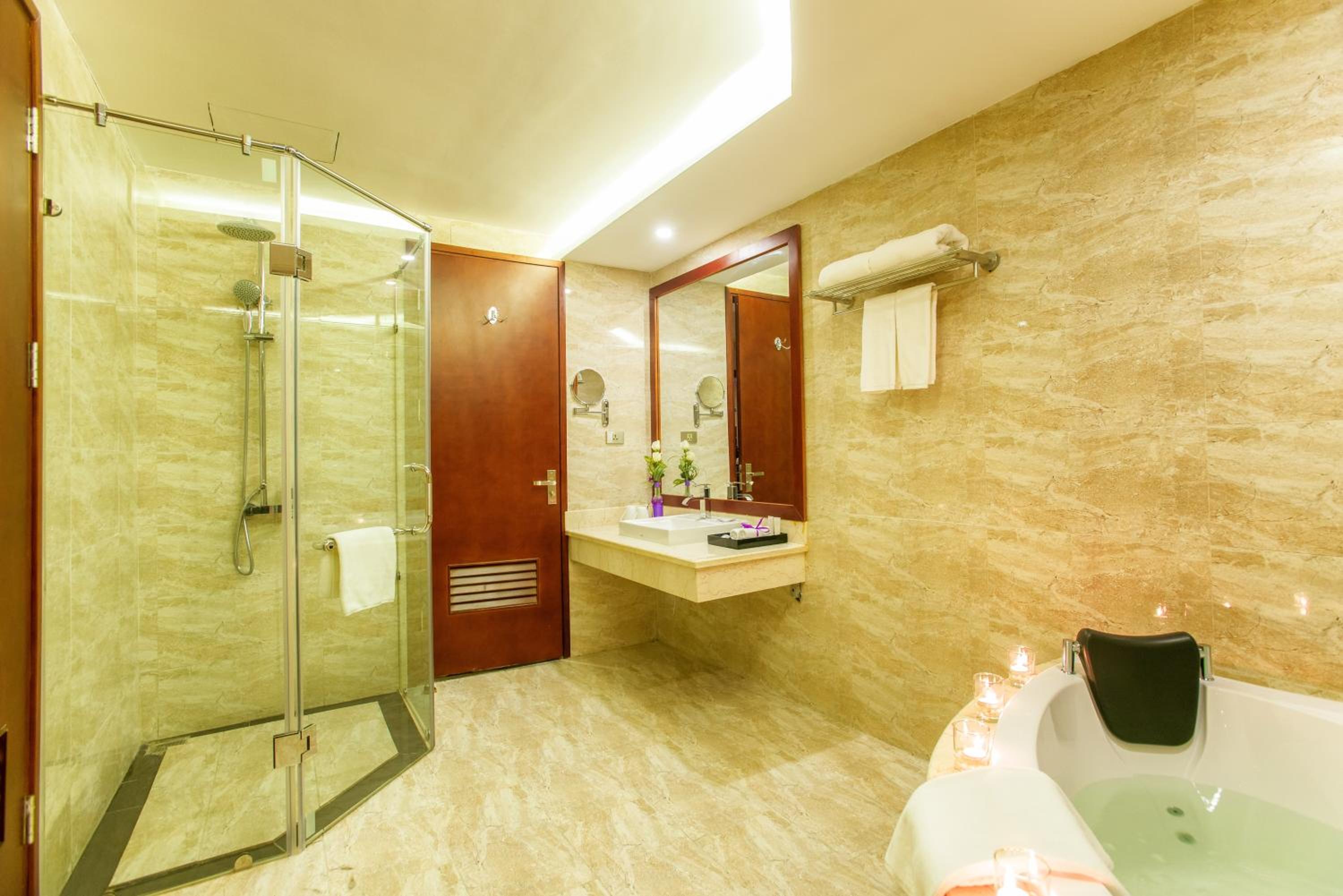 Executive Suite photo 2