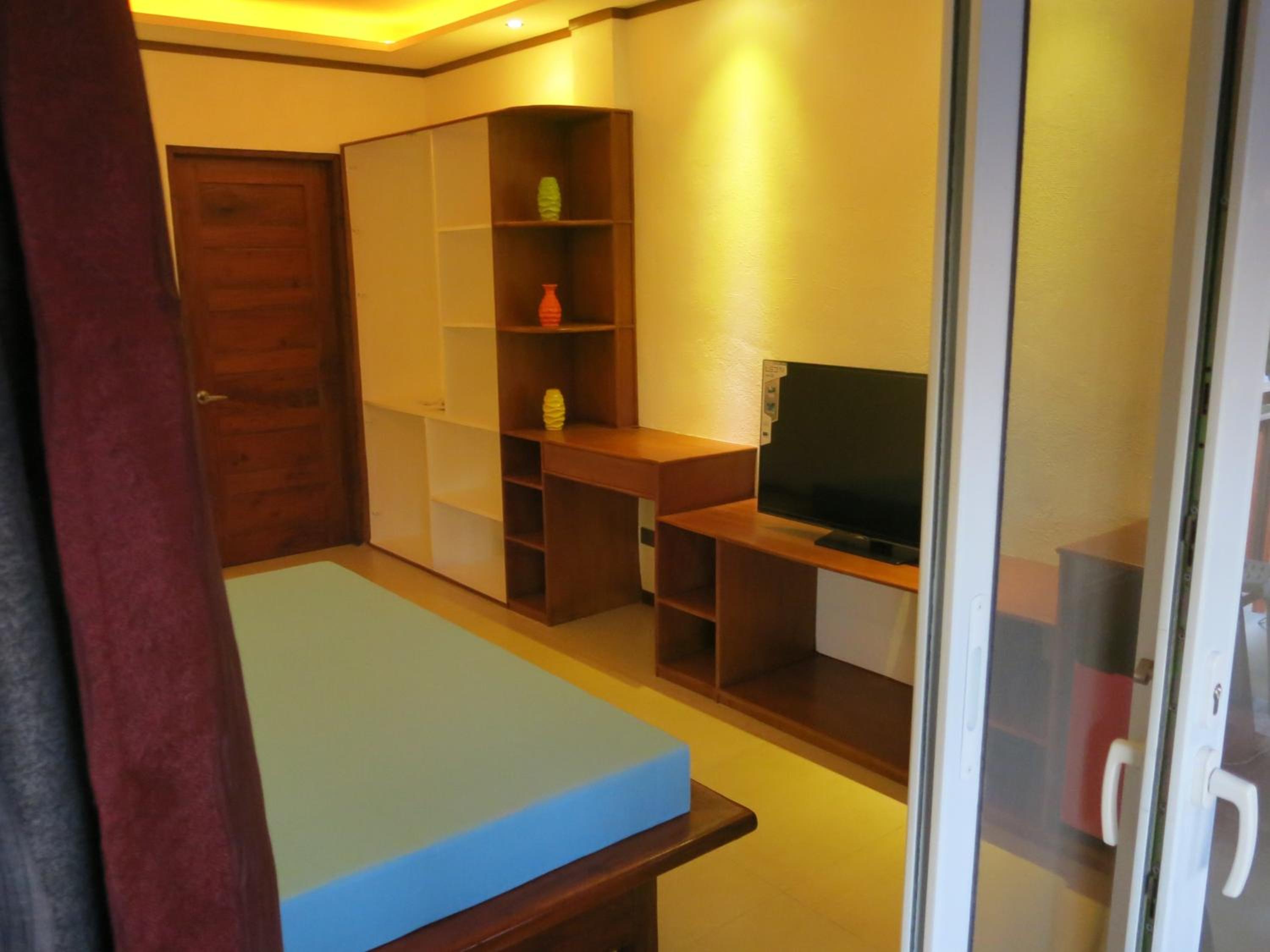 Superior King Room - Photo 10