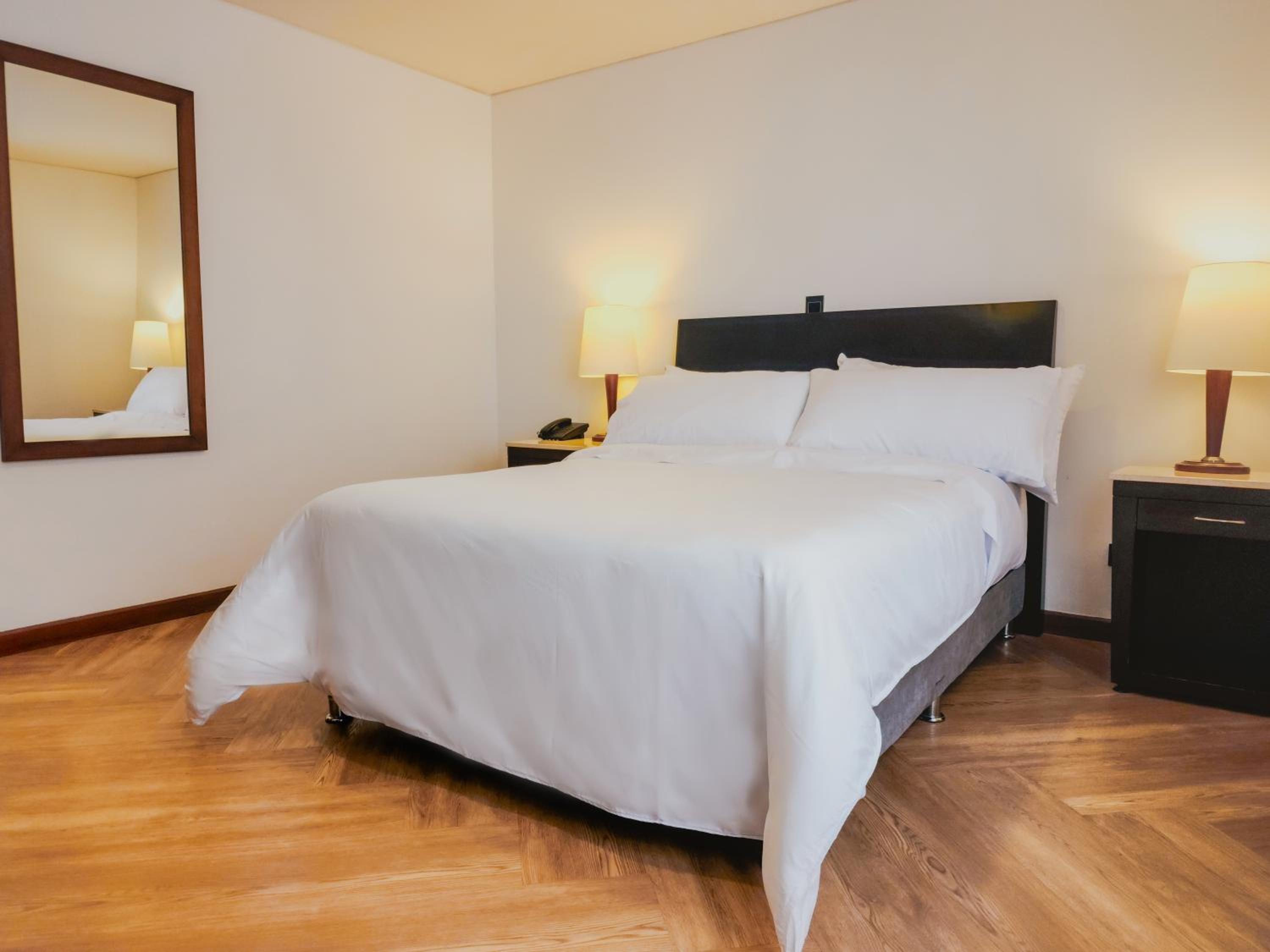 Standard Double Room - Photo 6