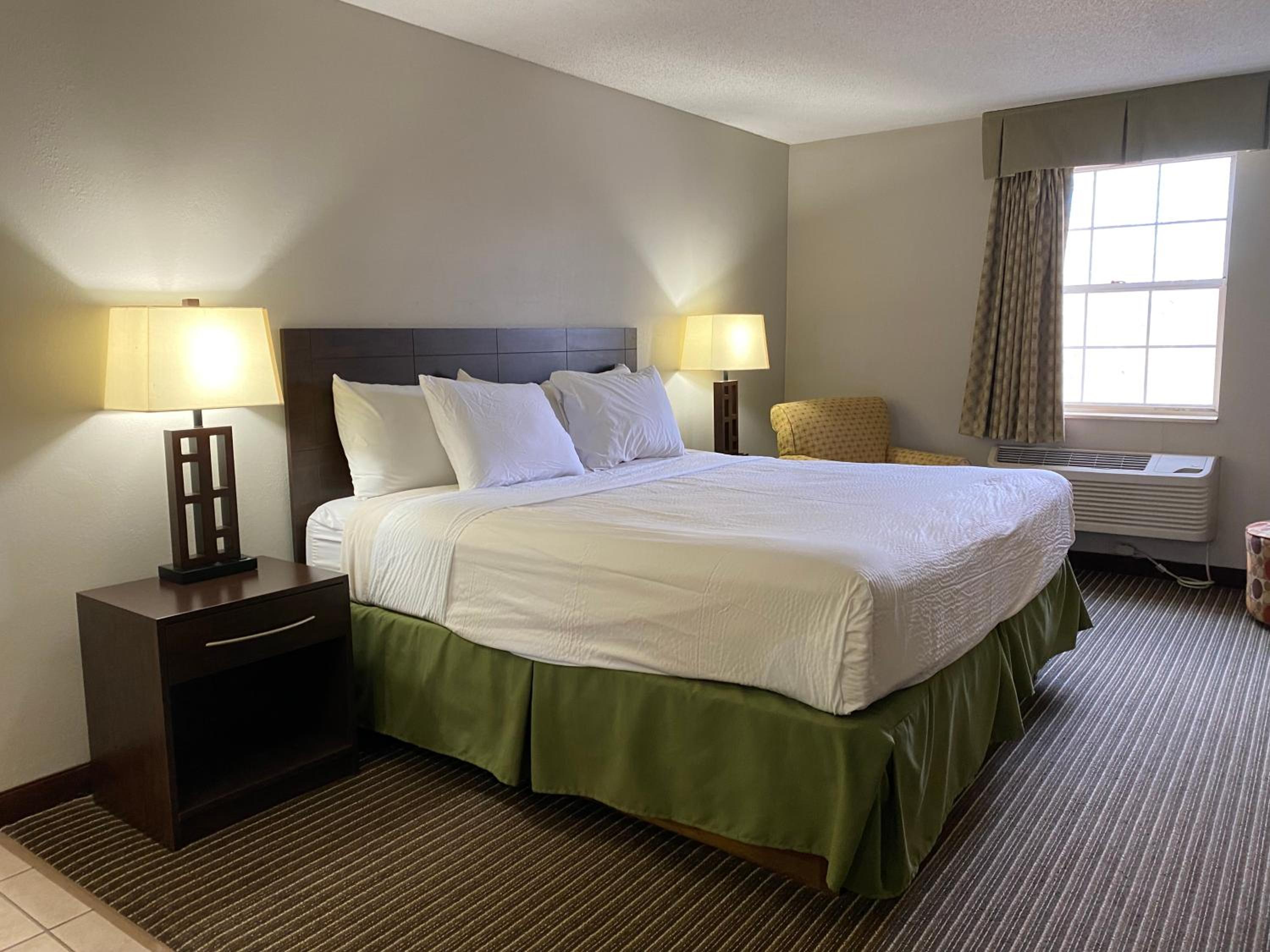 King Room - Disability Access/Non-Smoking - Photo 1