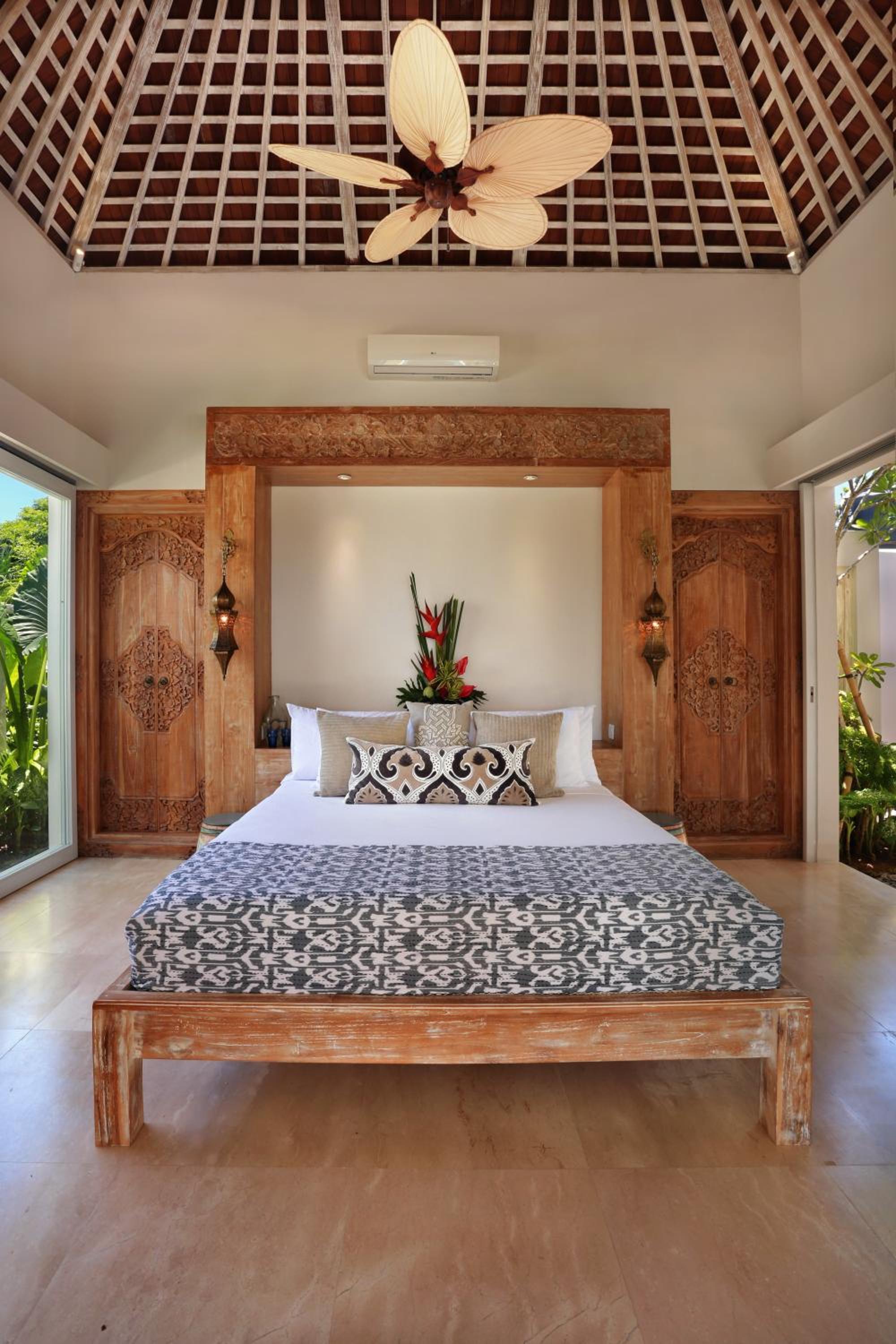 Three-Bedroom Villa photo 3