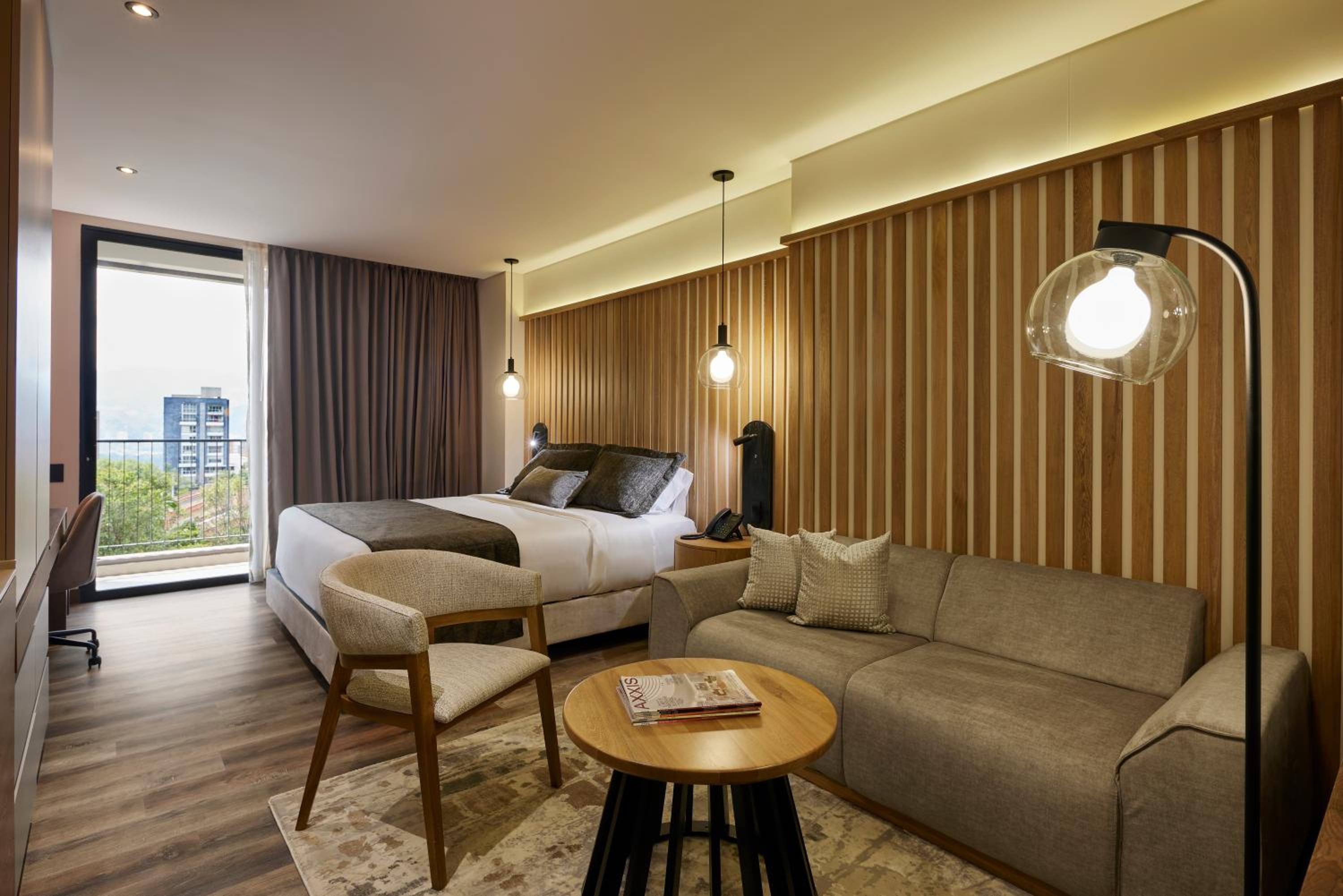 Suite with Spa Bath photo 2