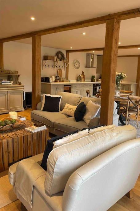 One-Bedroom House photo 2