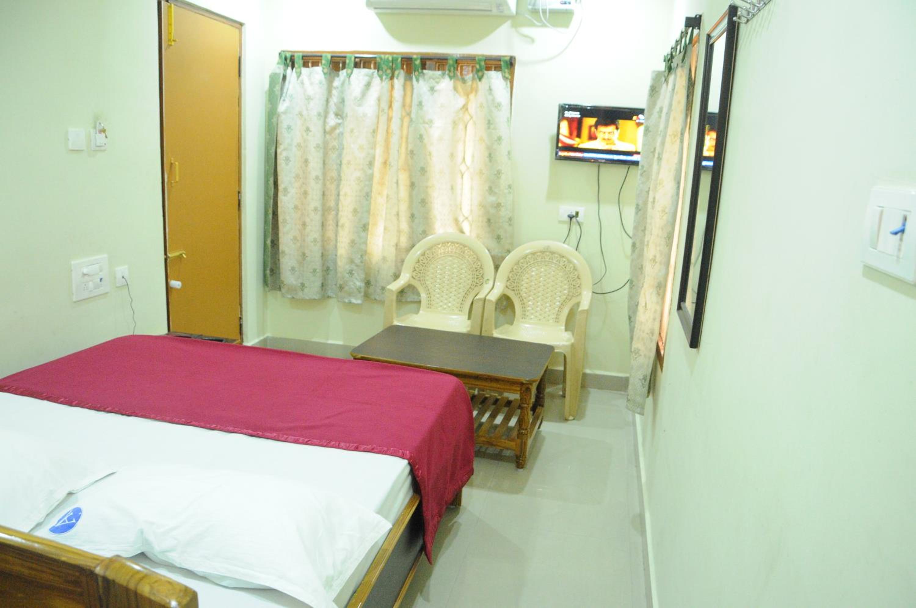 Deluxe Double Room photo 3