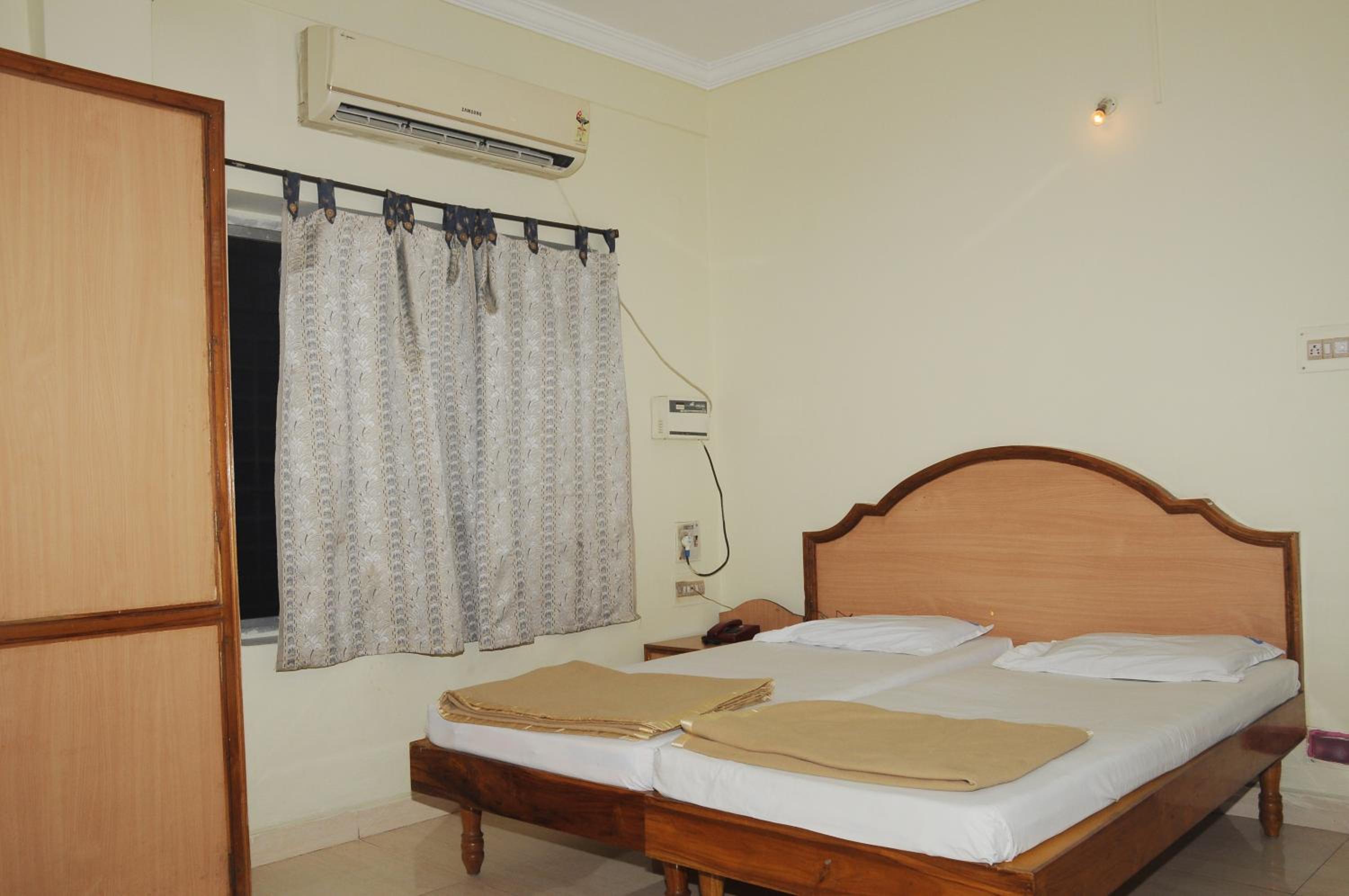 Standard Double Room photo 3