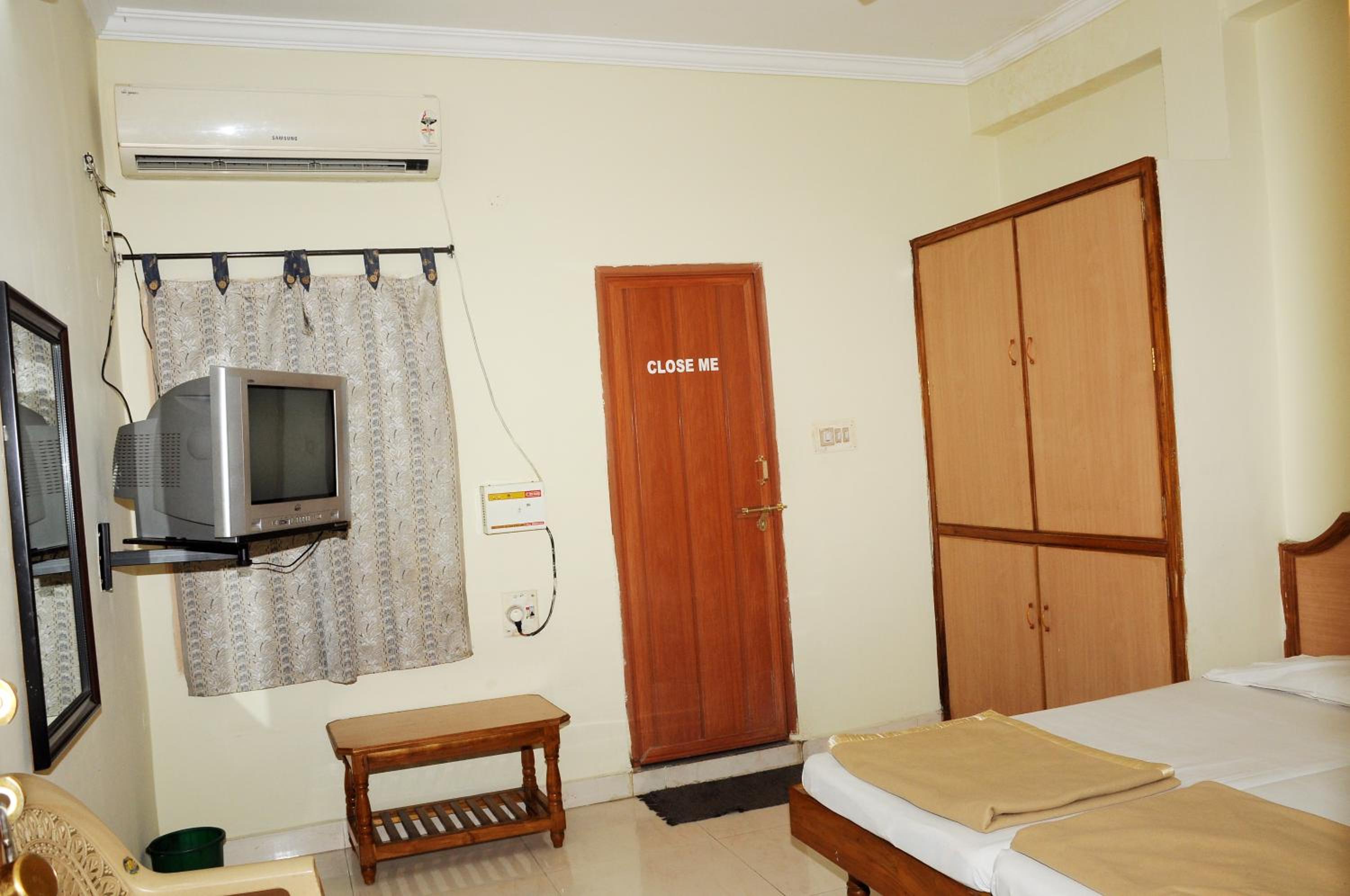 Standard Double Room photo 2