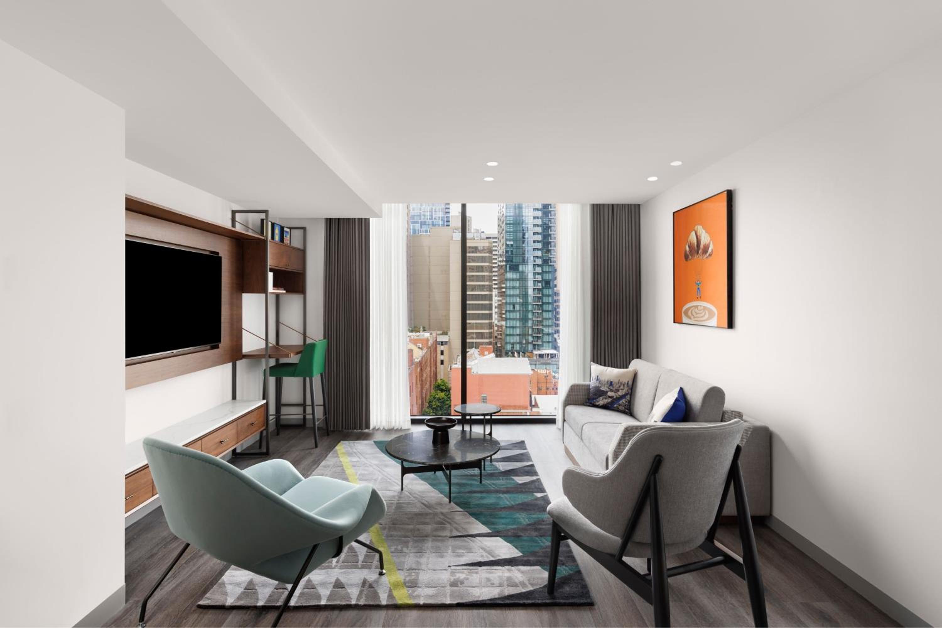 One-Bedroom Large Suite with Parliament View