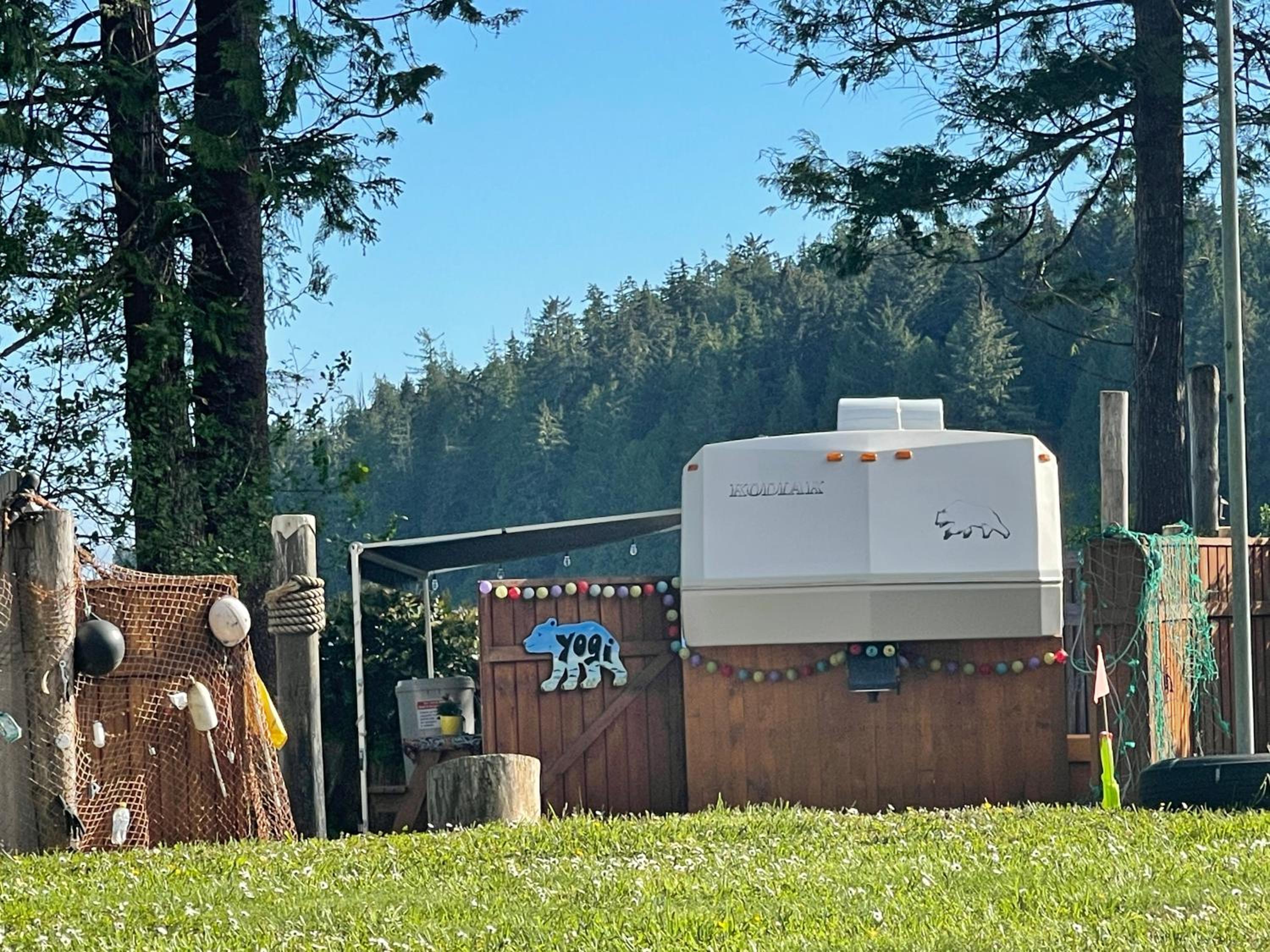 Yogi Cozy Trailer photo 1