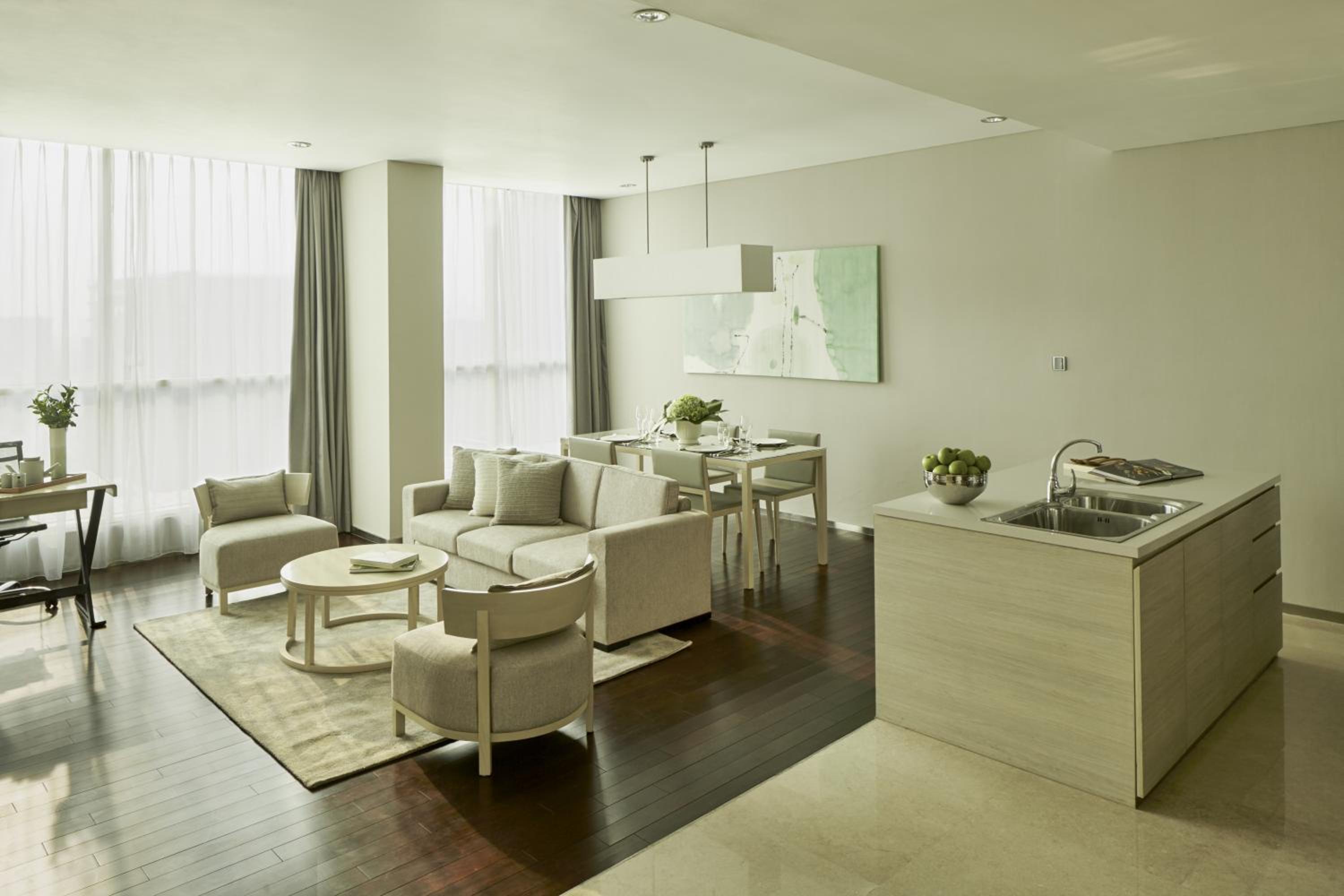 Three-Bedroom Apartment - Photo 4