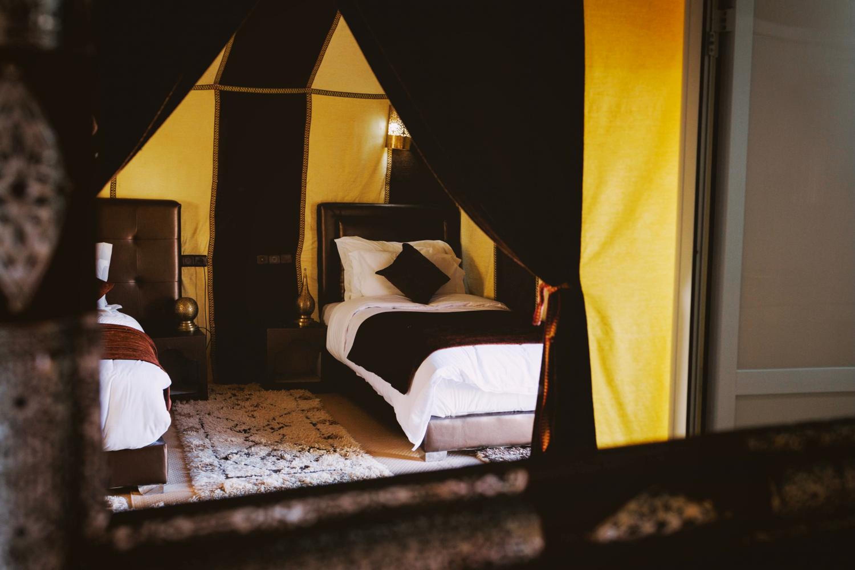 Casablanca Tent - Photo 3