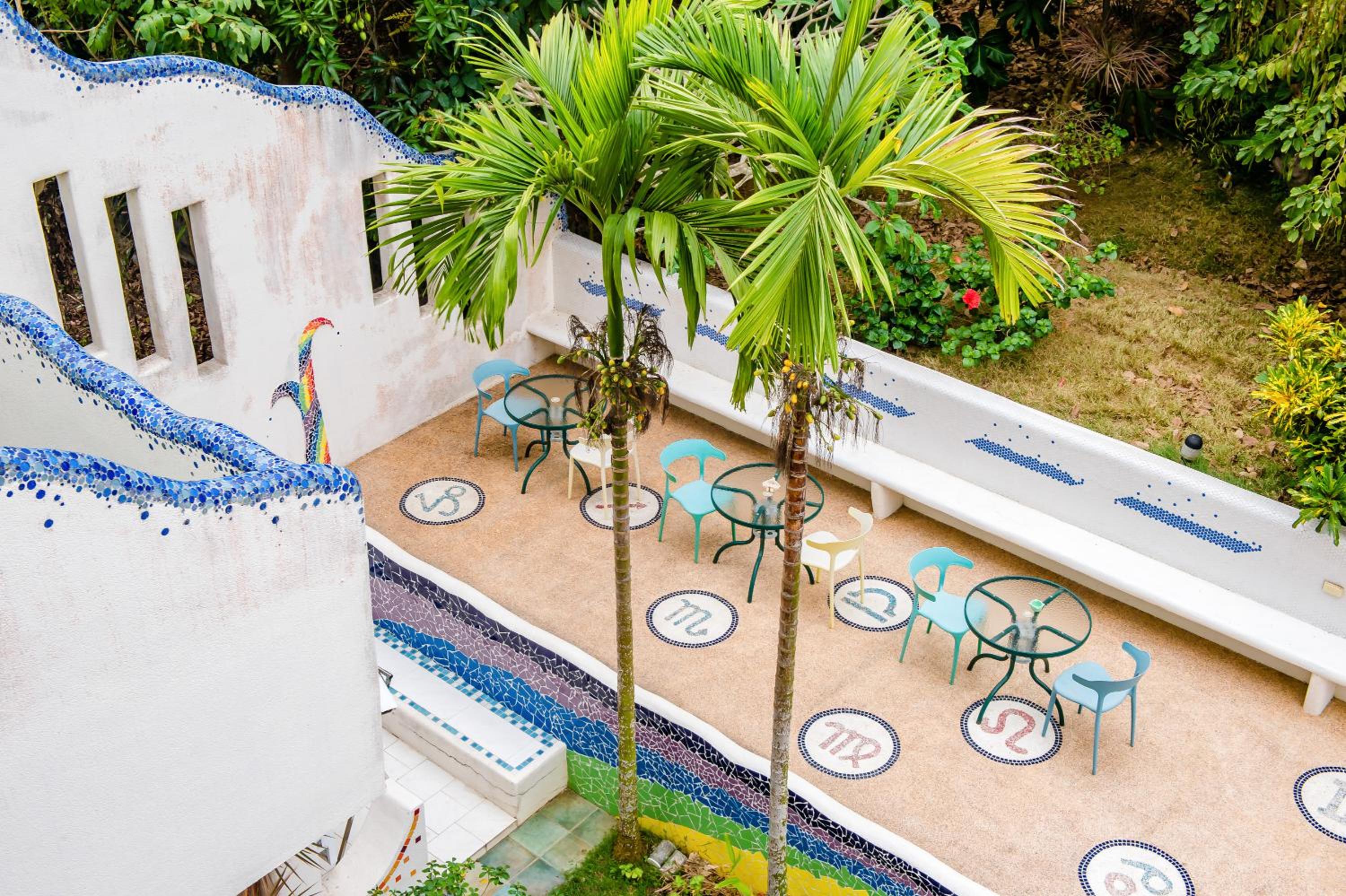 Quadruple Room with Balcony photo 2