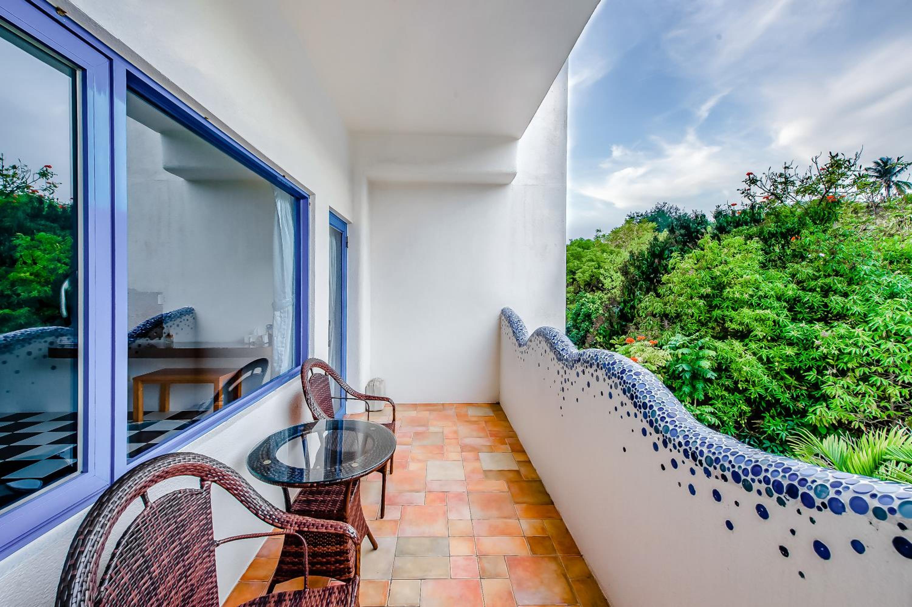 Quadruple Room with Balcony photo 3