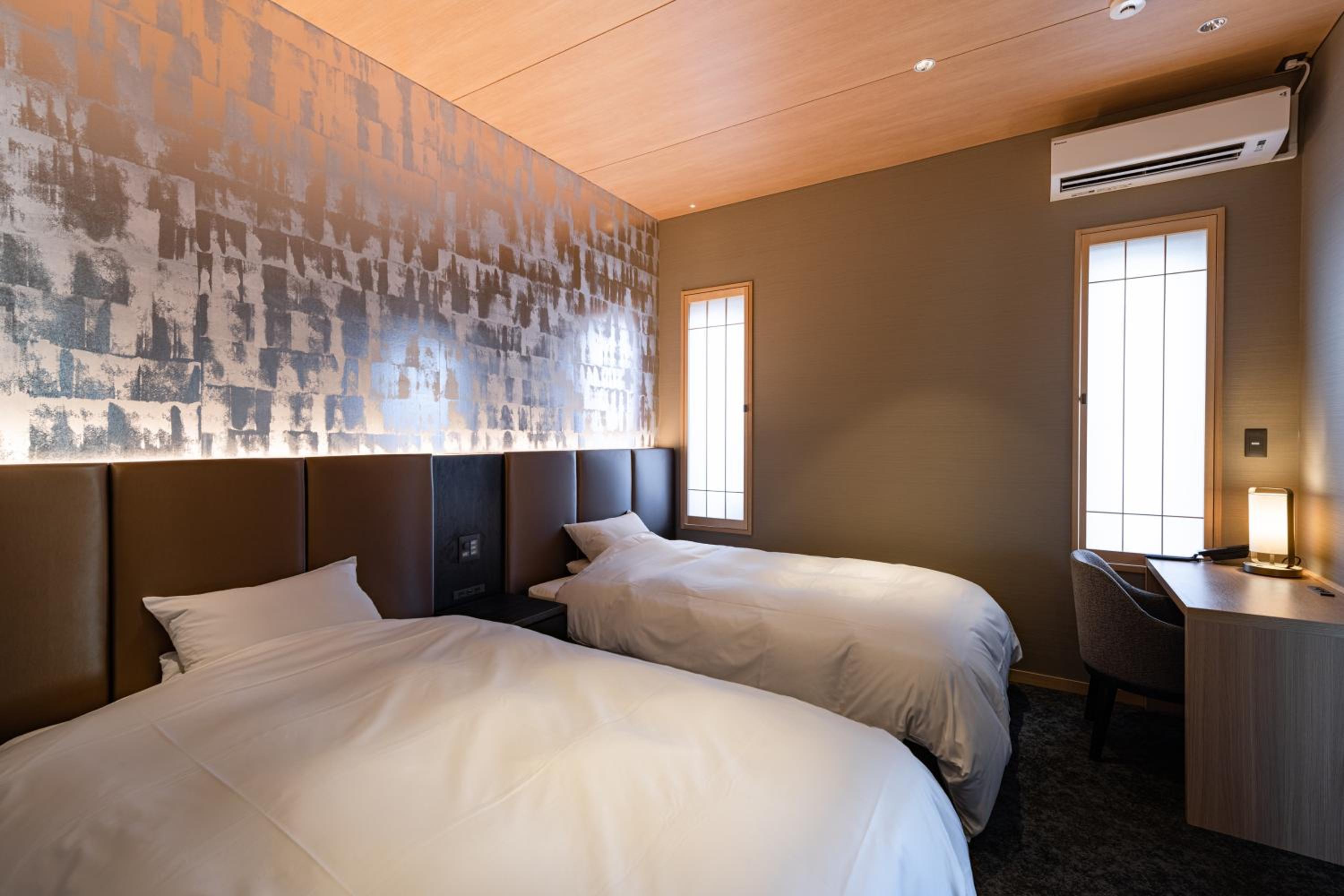 Twin Room with Private Bathroom