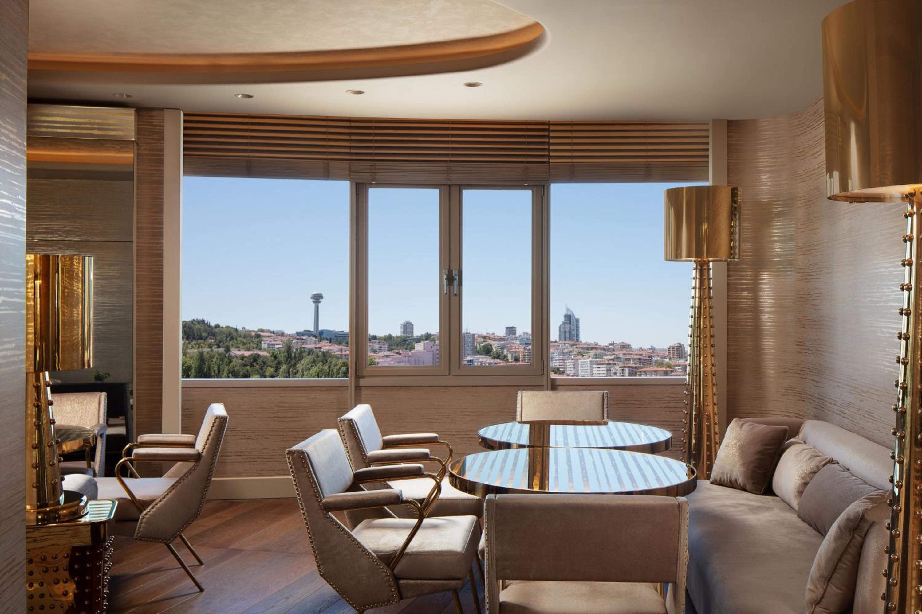 Premium Club Twin Room with Club Lounge Access