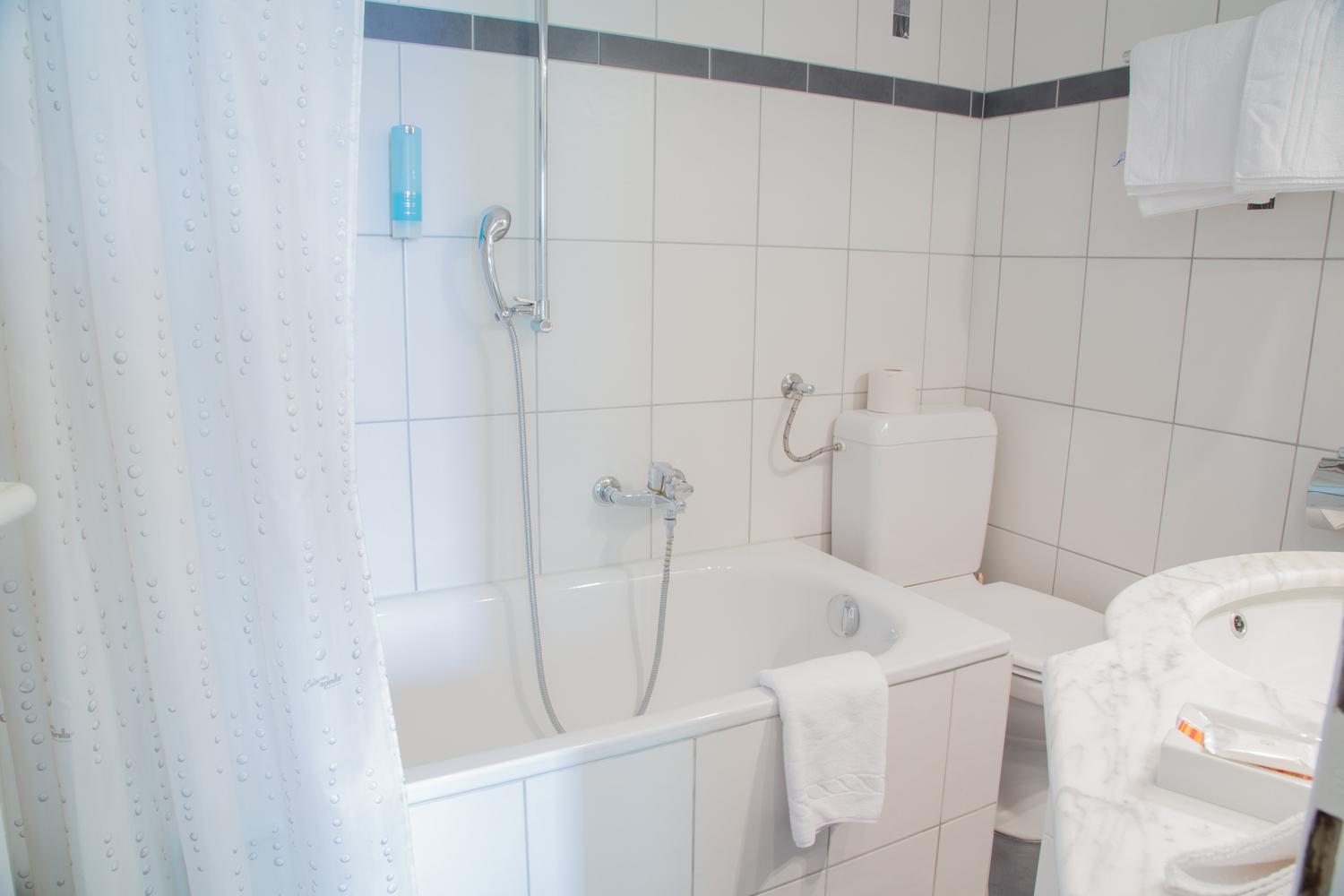 Double Room with Balcony photo 2