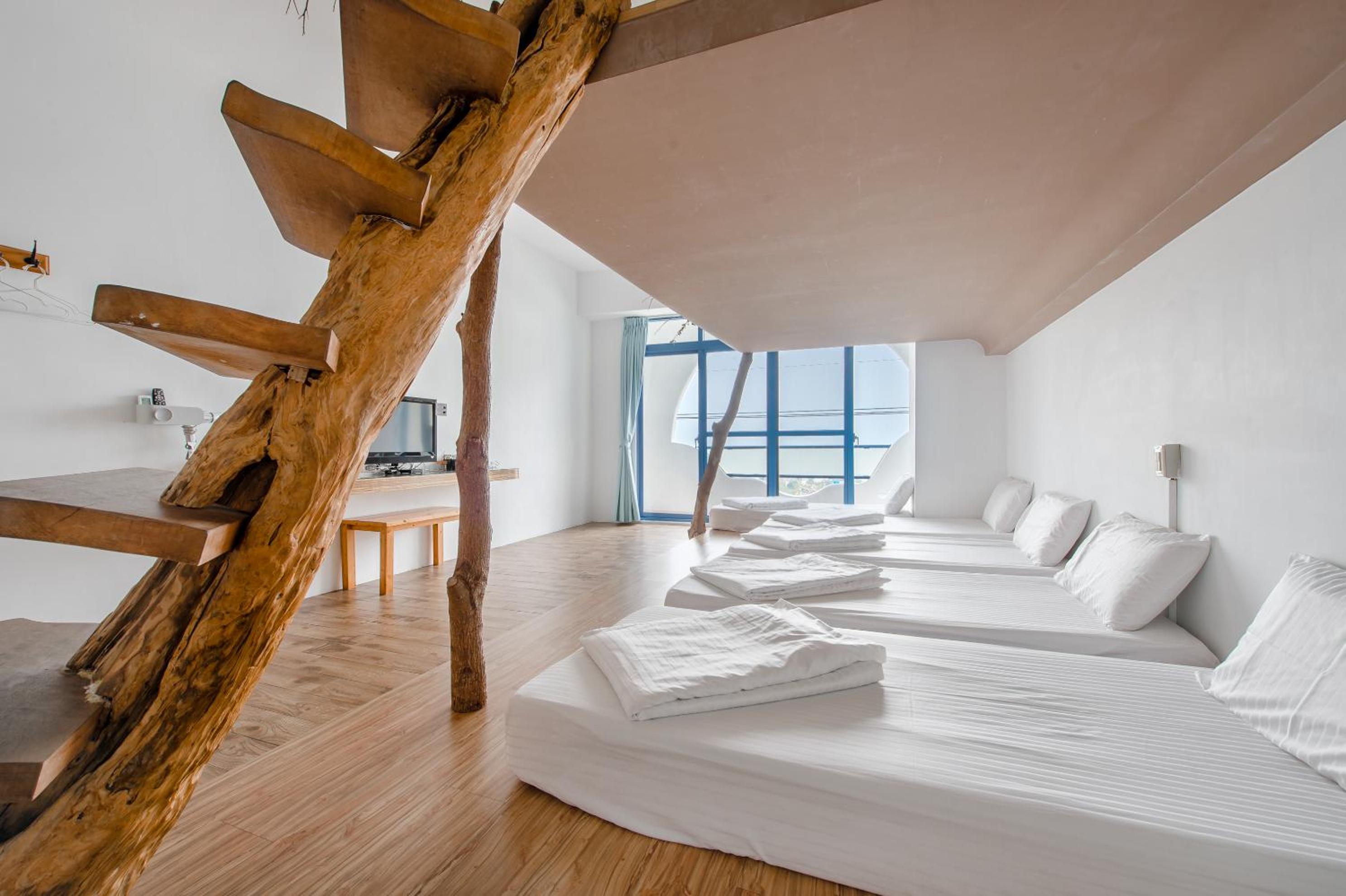 Standard Family Room with Sea View photo 2