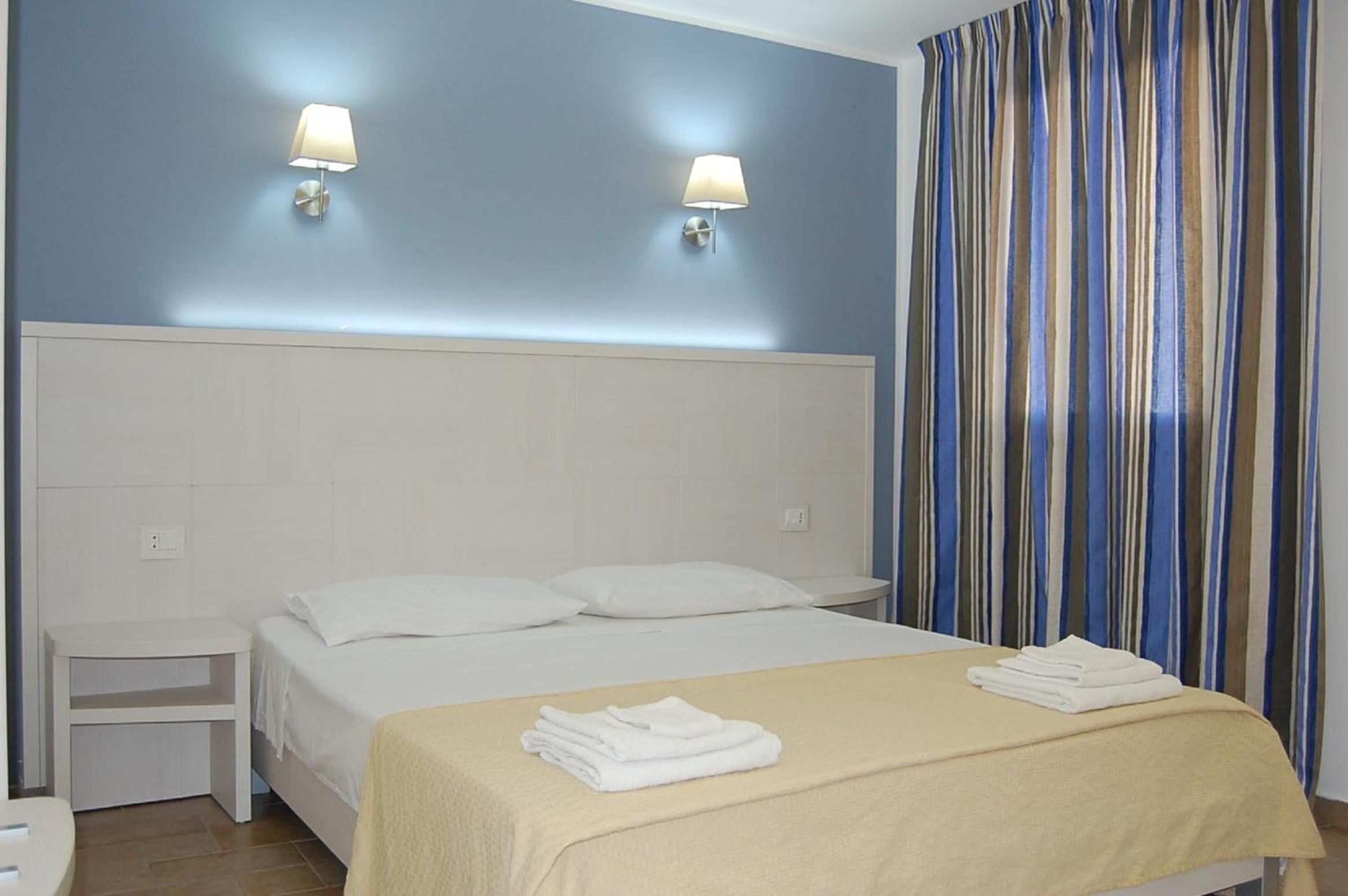 Two-Bedroom Apartment - Photo 13
