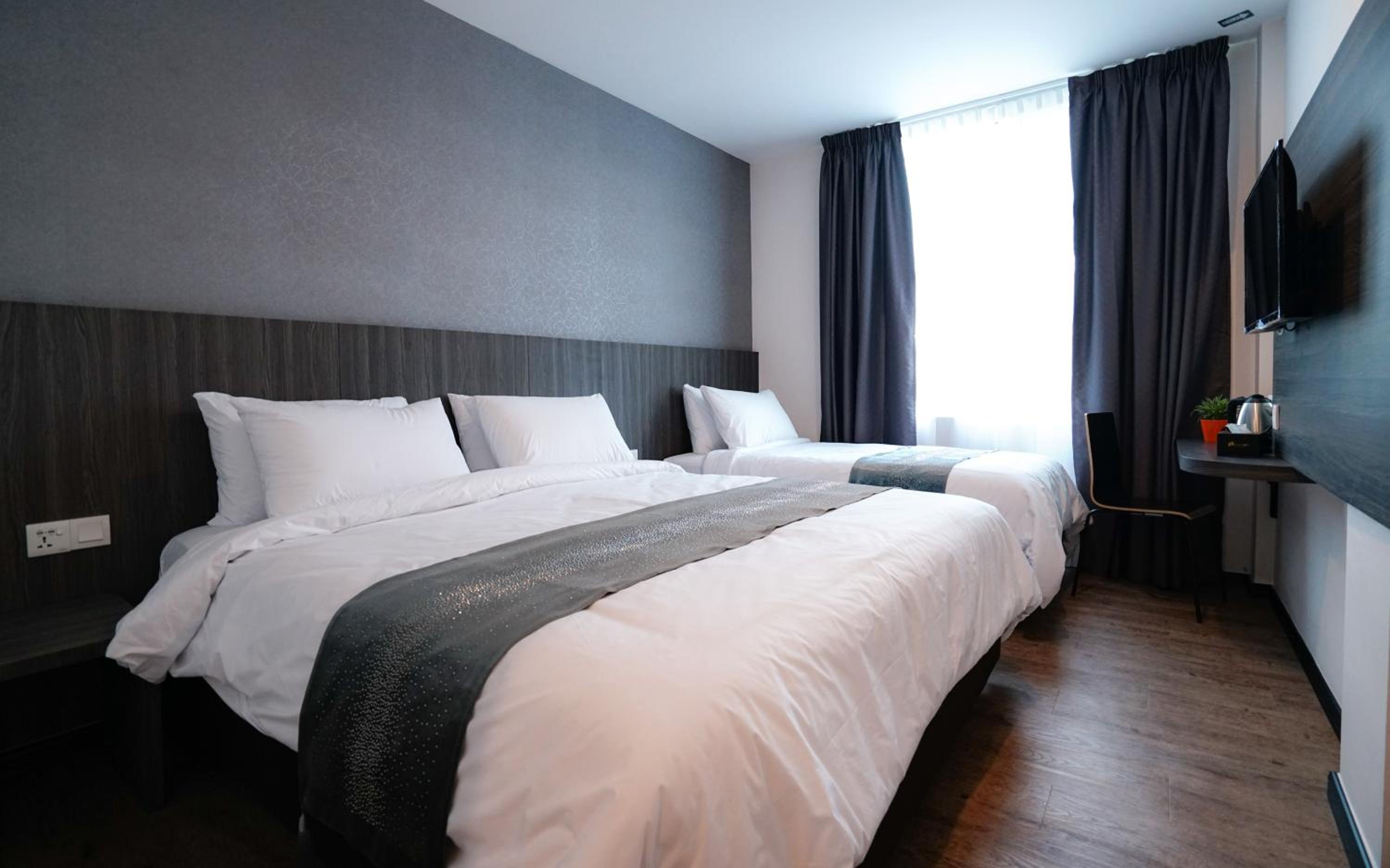 Deluxe Triple Room - Photo 1