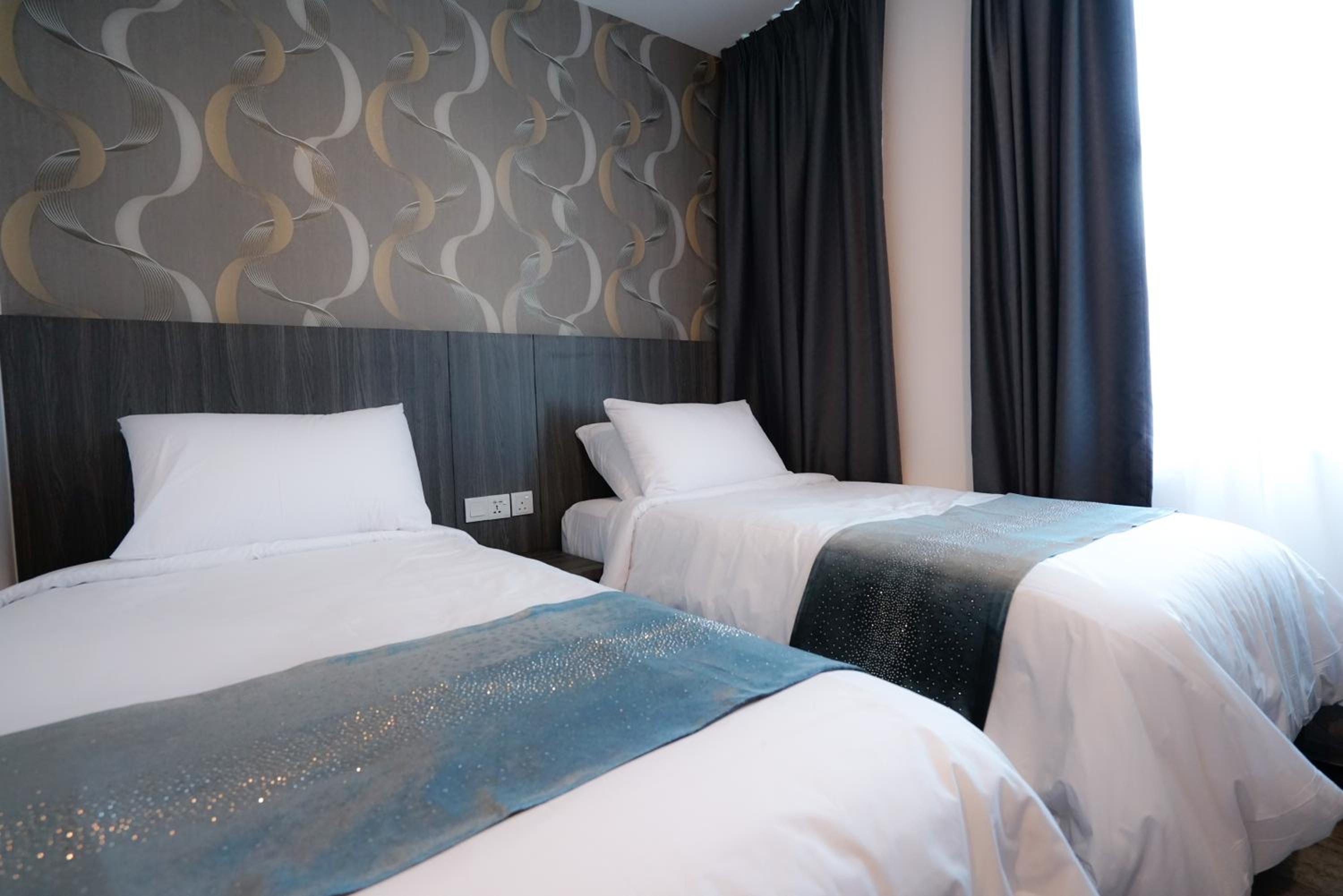Superior Twin Room - Photo 2
