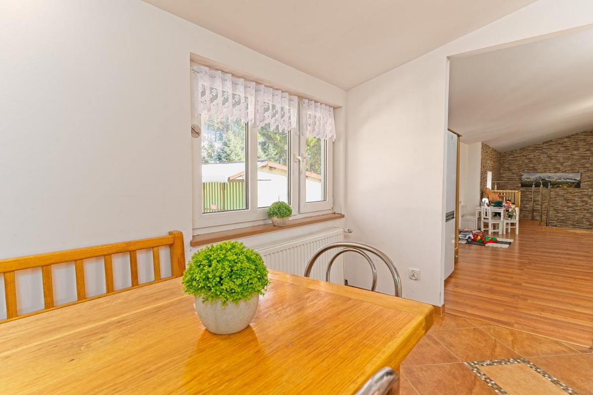 Quadruple Room with Mountain View photo 2
