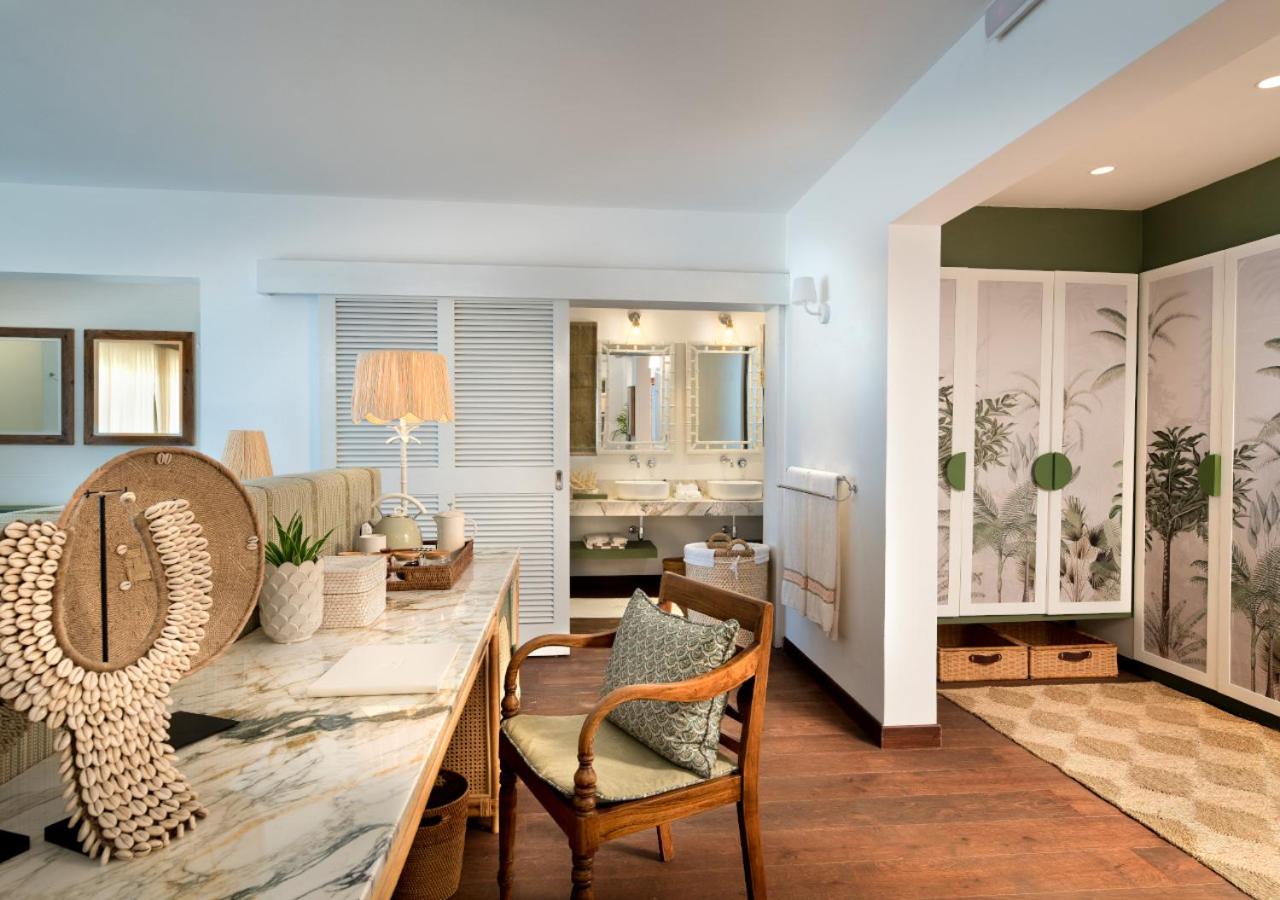 Superior Room with terrace and seaview photo 2