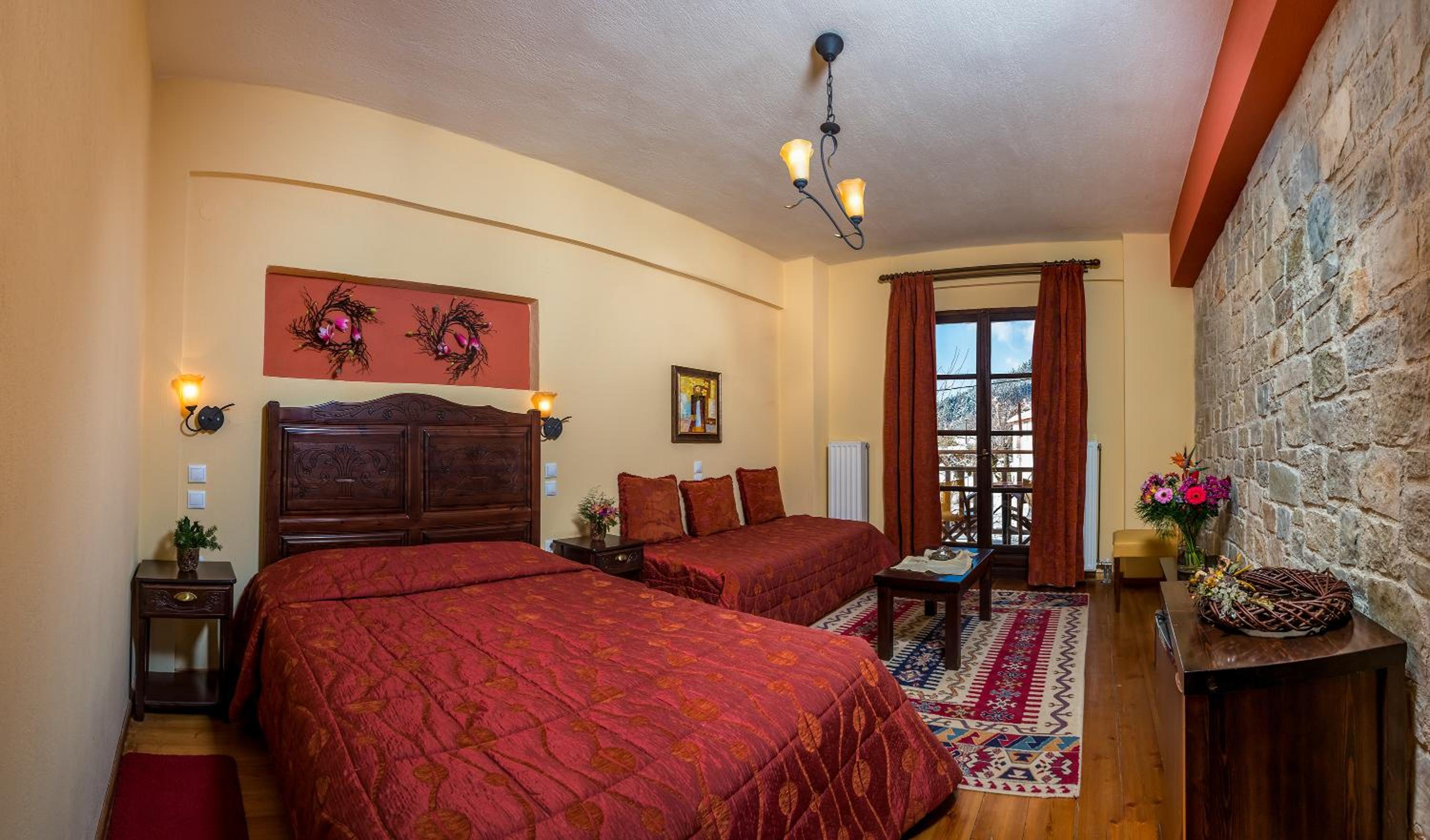 Double Room with Balcony - Photo 1
