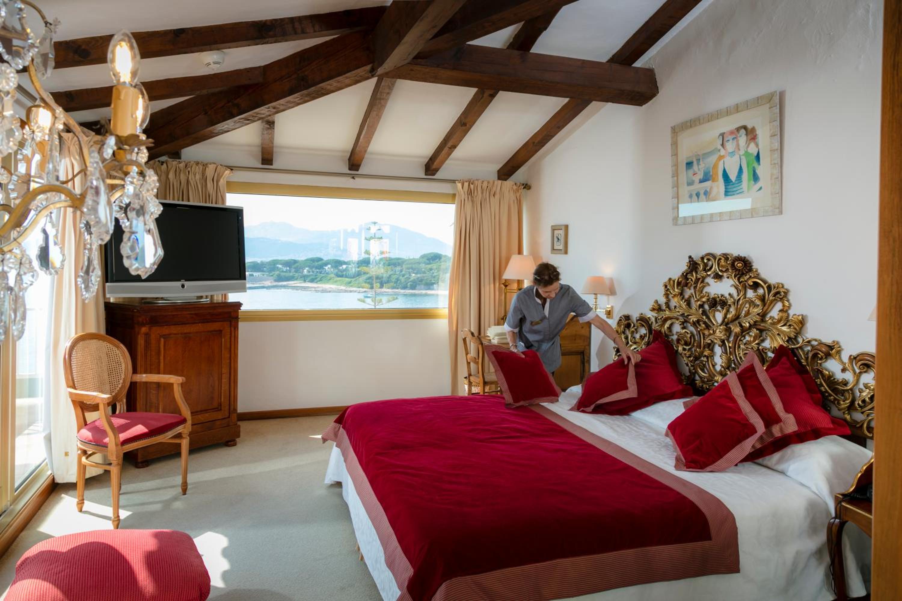 King Suite with Sea View photo 3