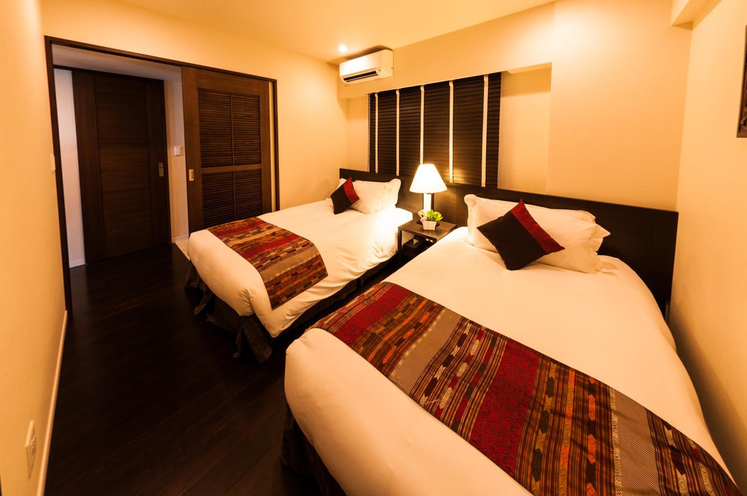 Suite in Condo Bldg (Quadruple Occupancy) - Photo 2