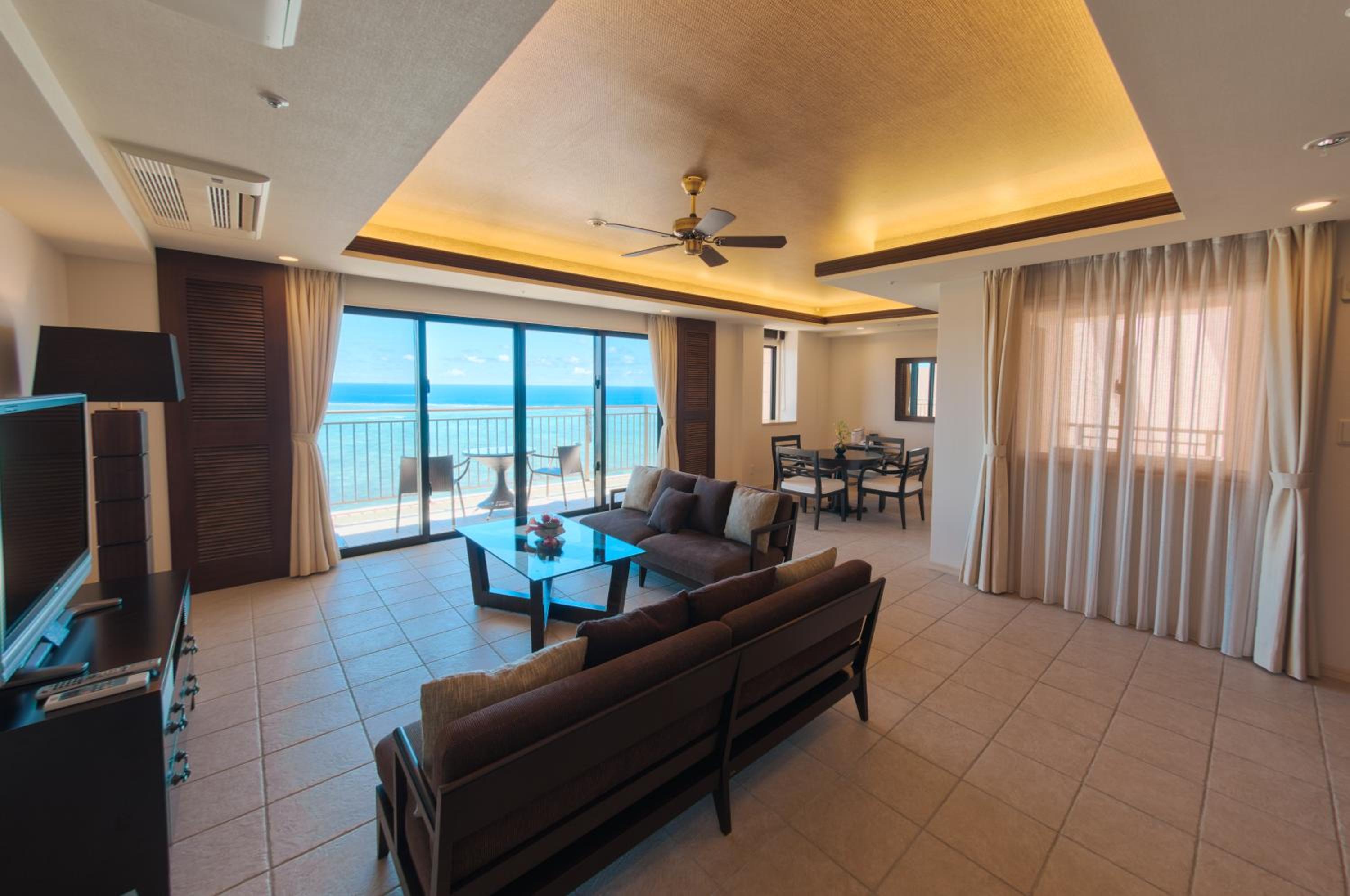 Premium Suite in Condo Bldg (Quadruple Occupancy) - Photo 2