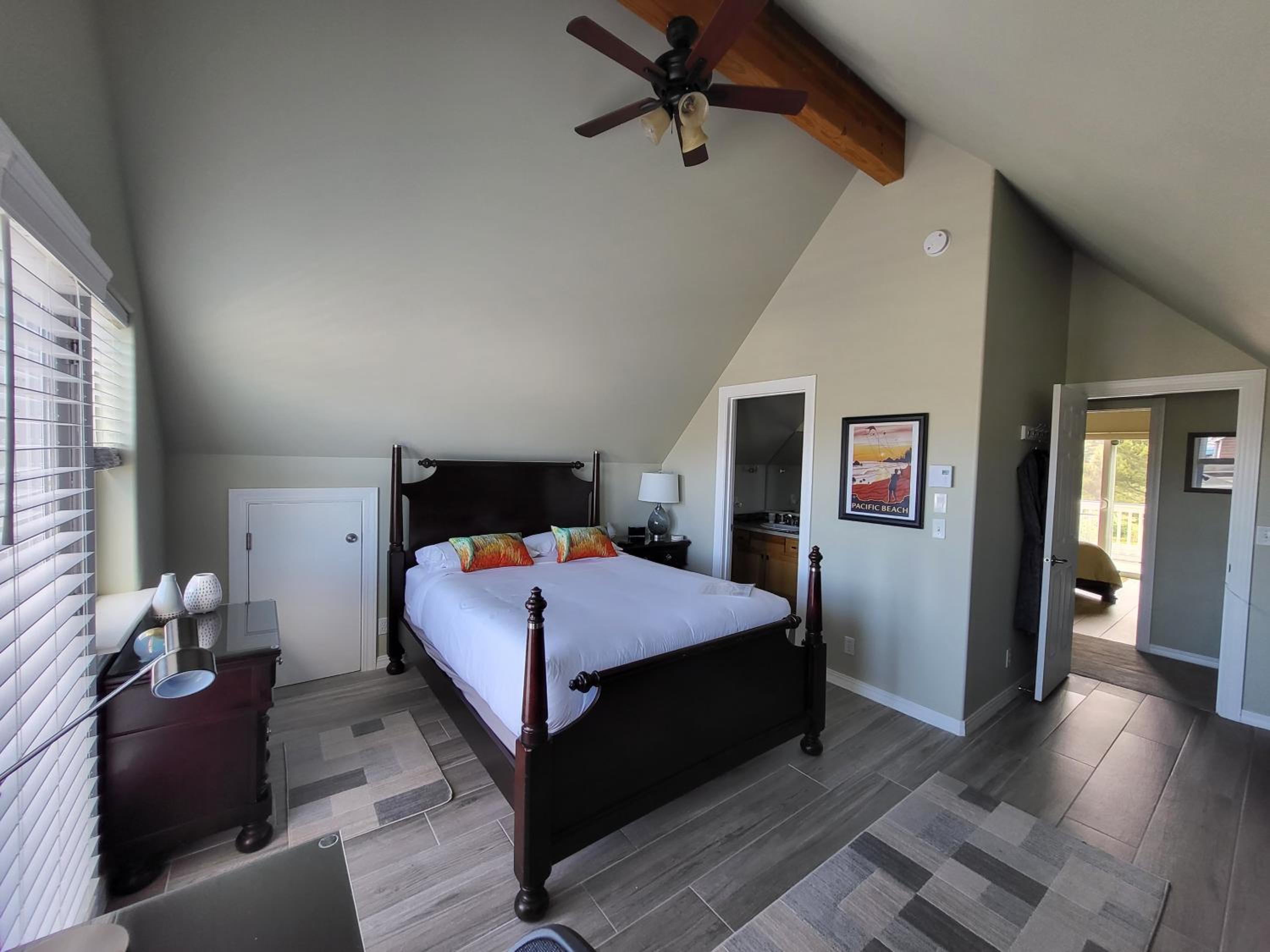 Three-Bedroom House photo 1