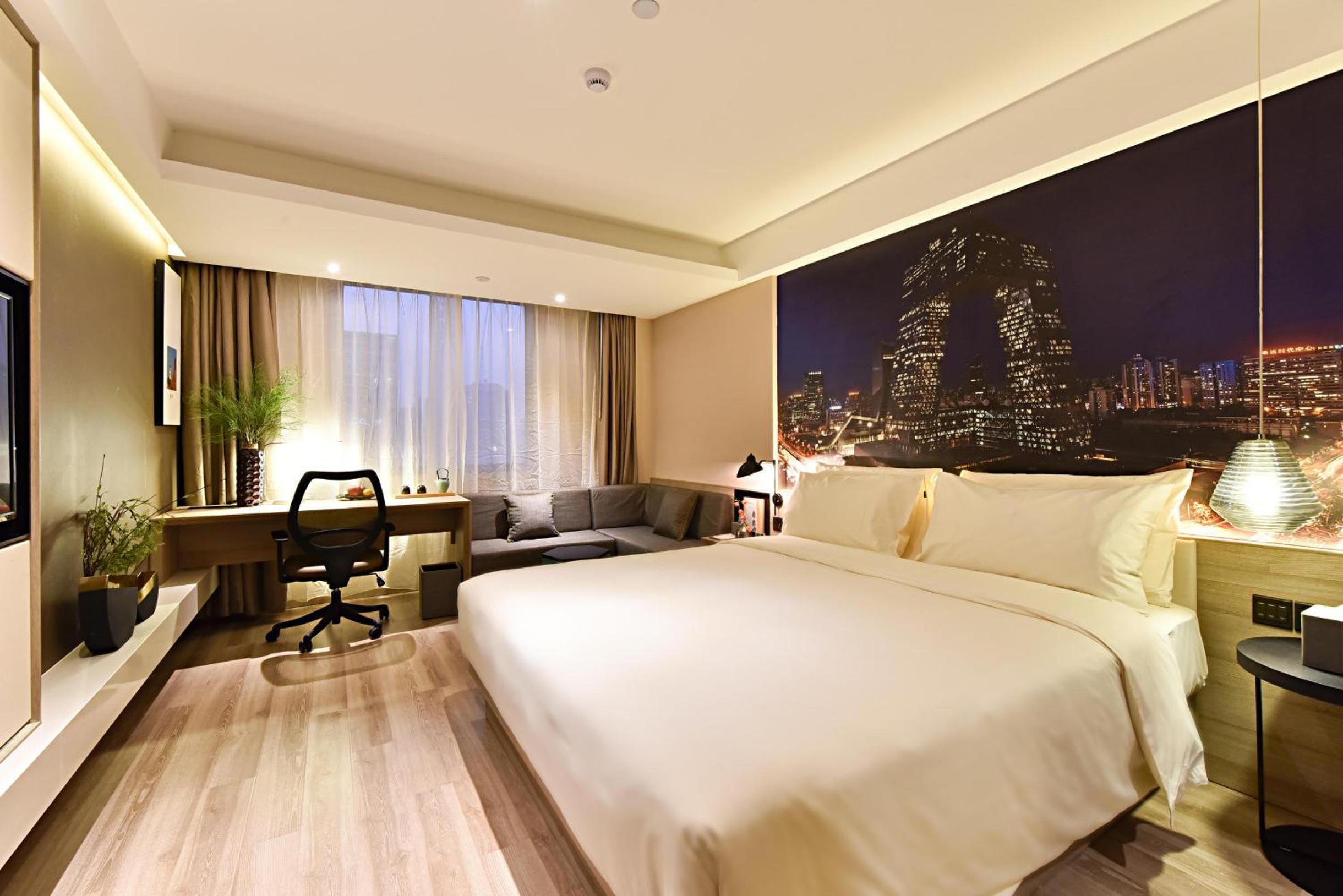 Superior Double Room with Inner Window