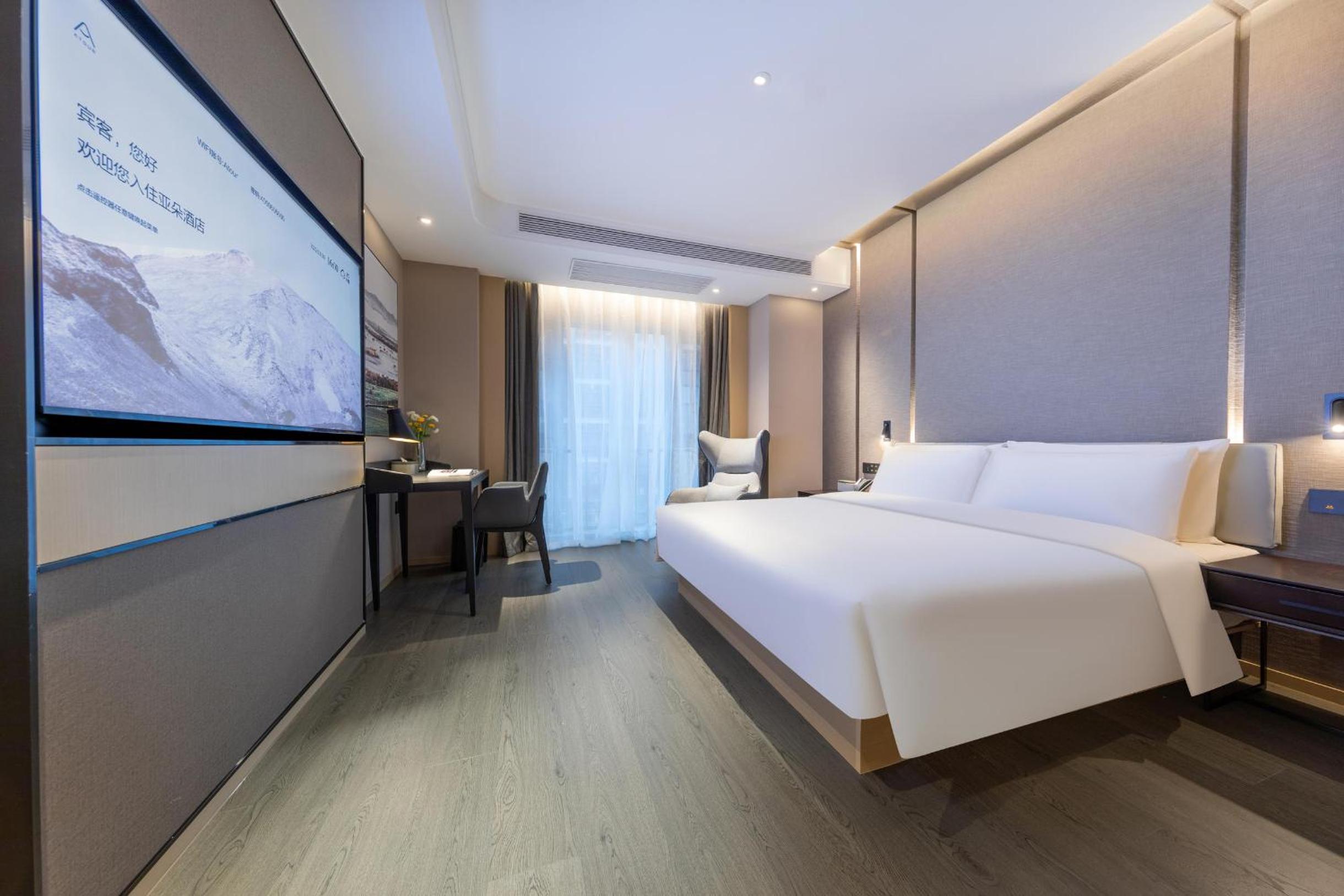 Elegant Double Room photo 3