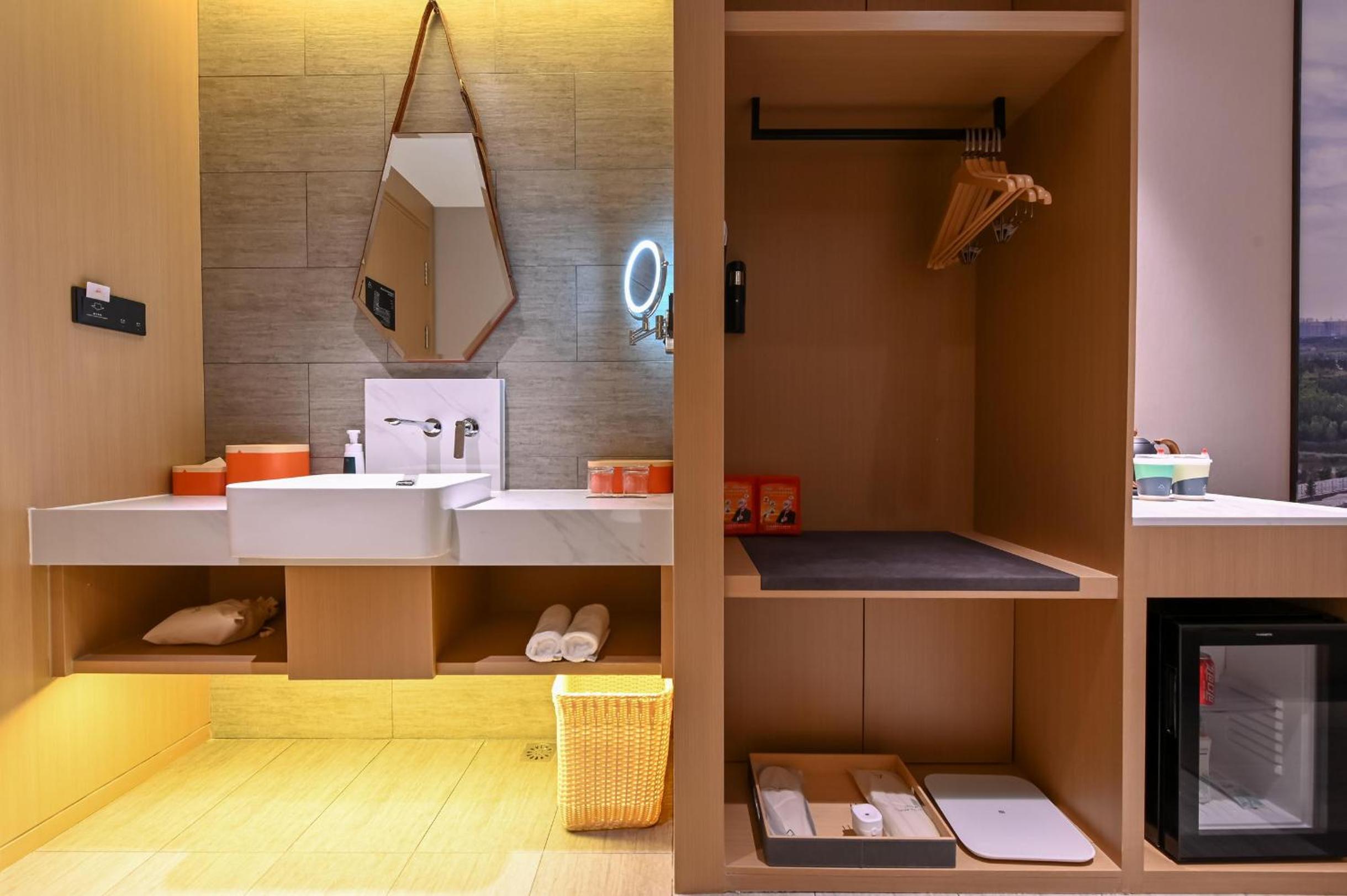 Superior Twin Room photo 2