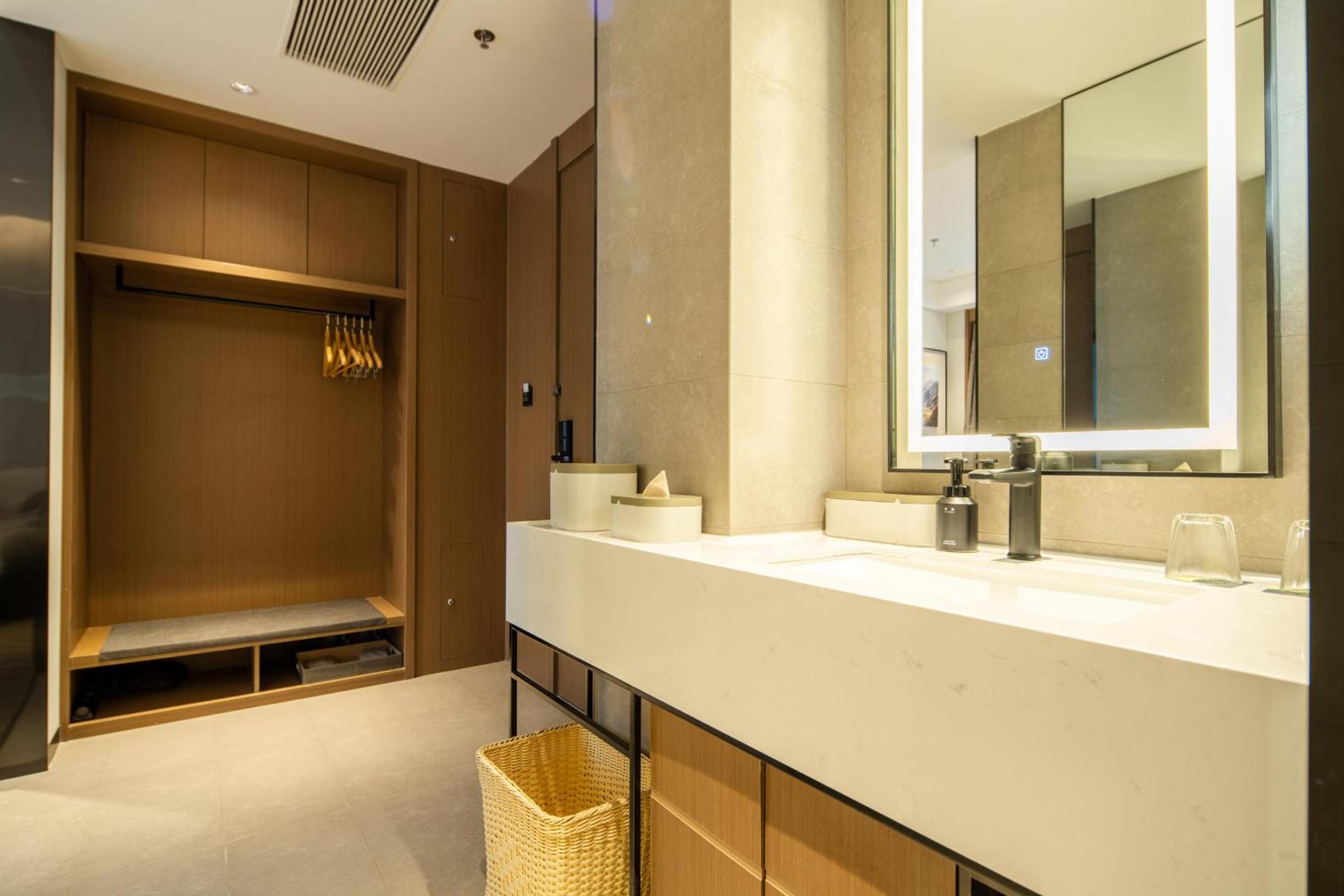 Elegant Double Room photo 2