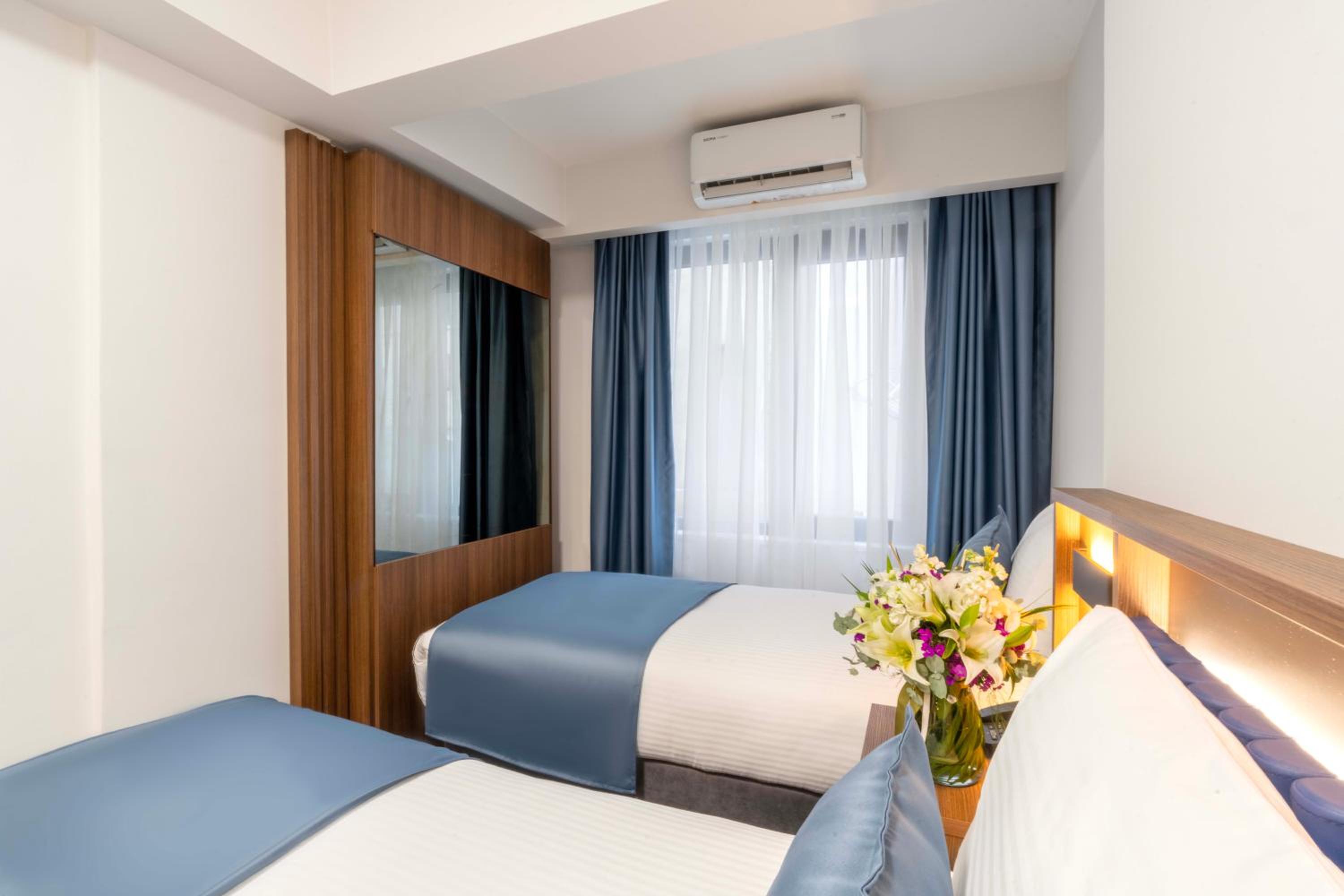 Standard Triple Room photo 3