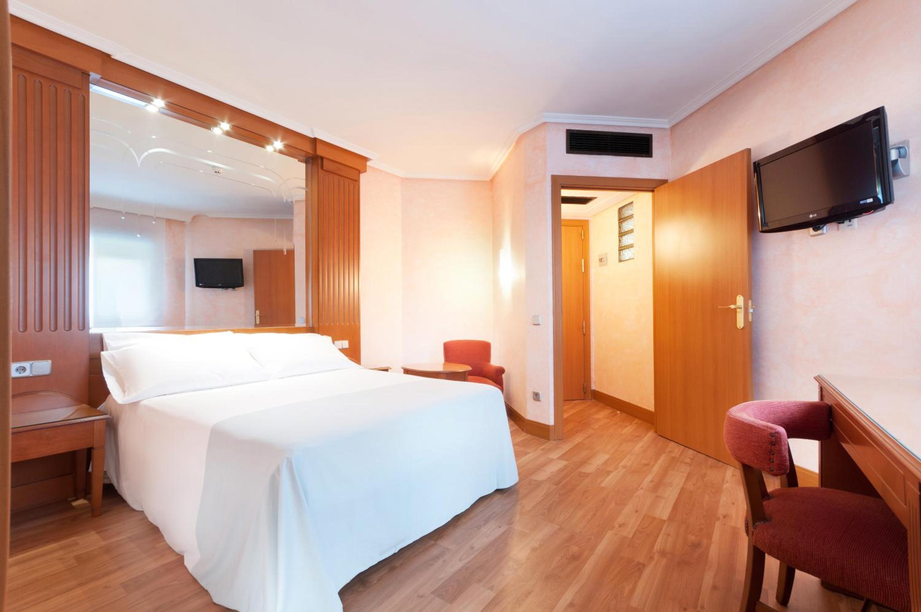 Single Room photo 2