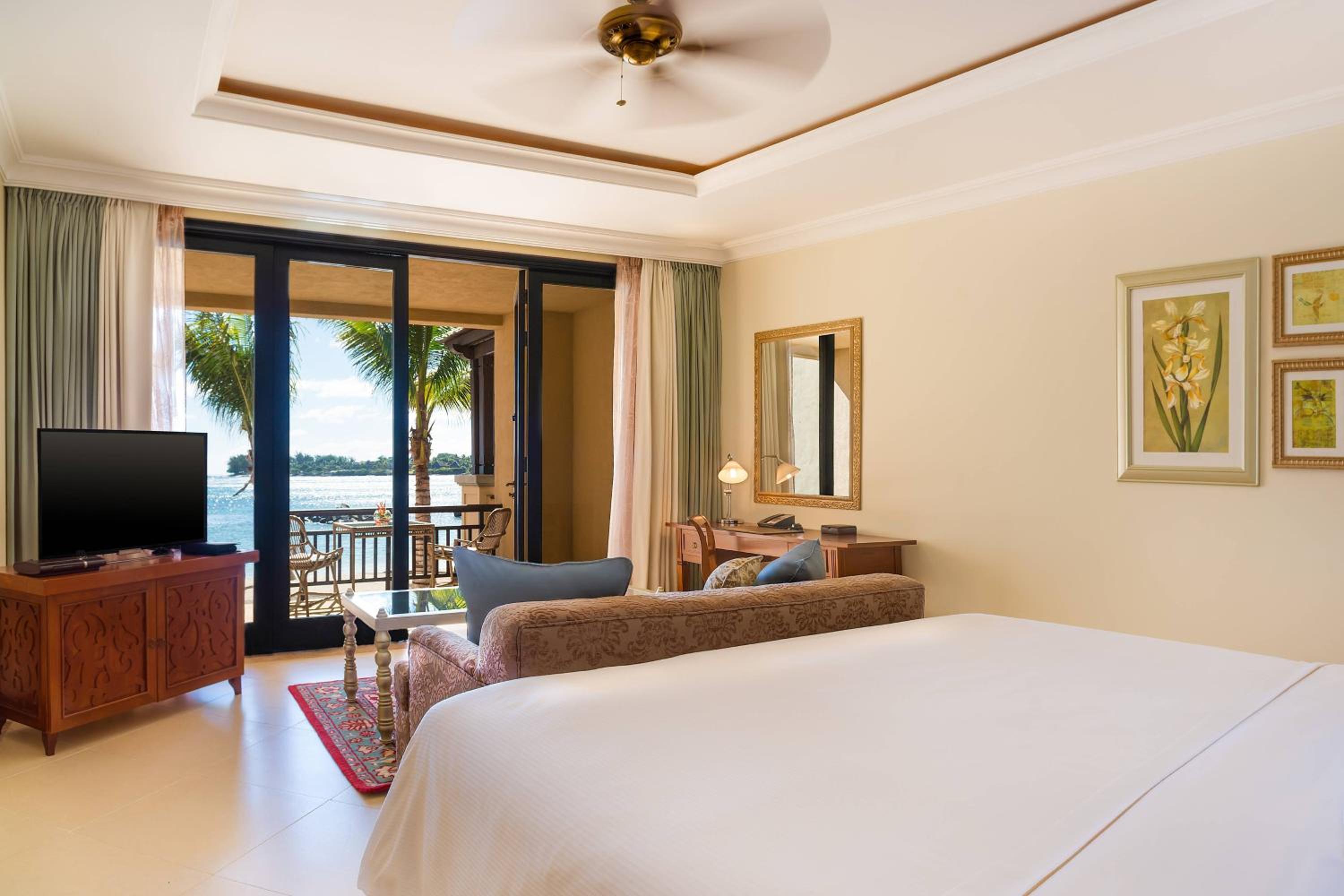 Heavenly Junior Suite King - Photo 1