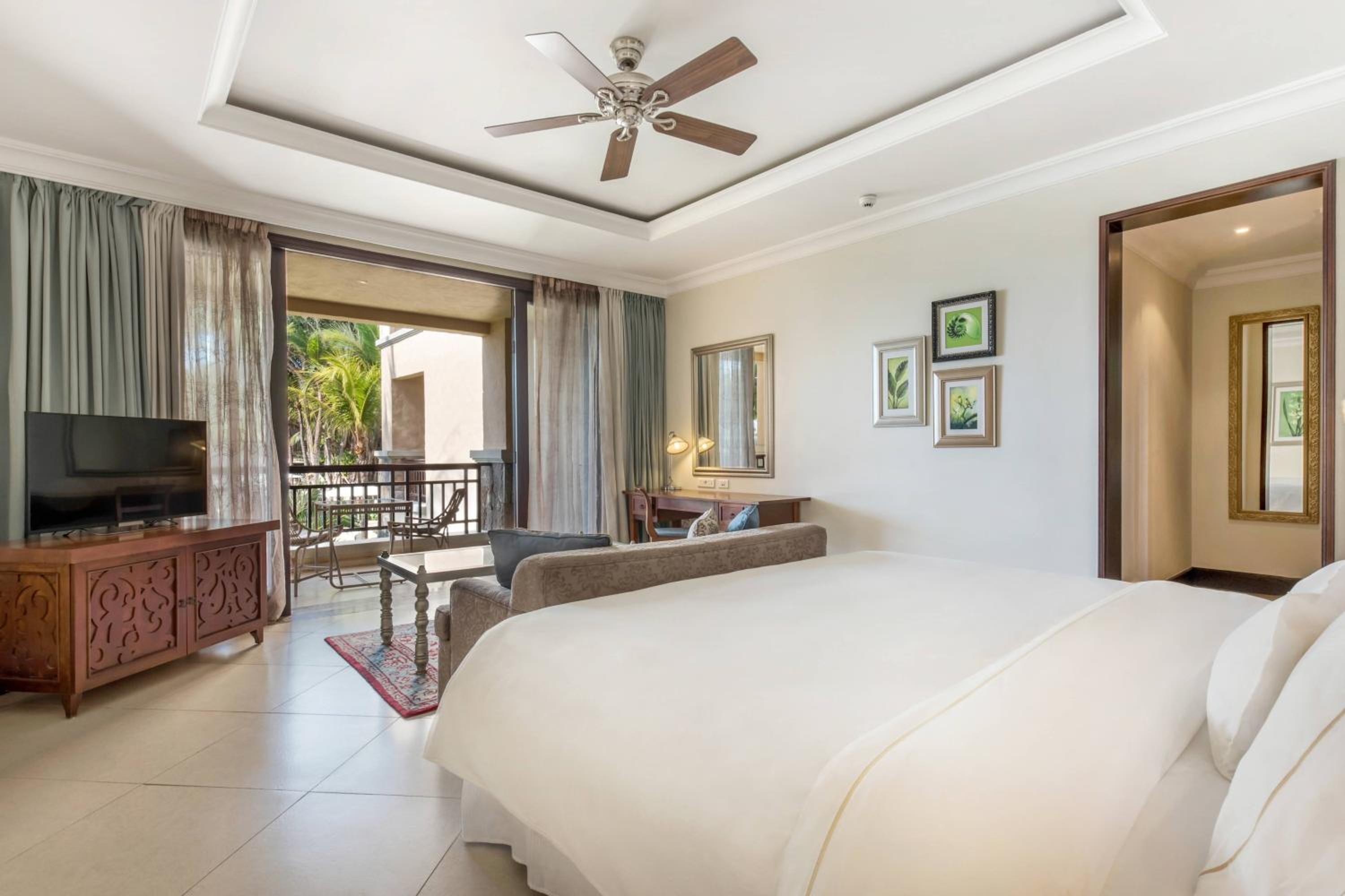 Junior Suite - King - Photo 1