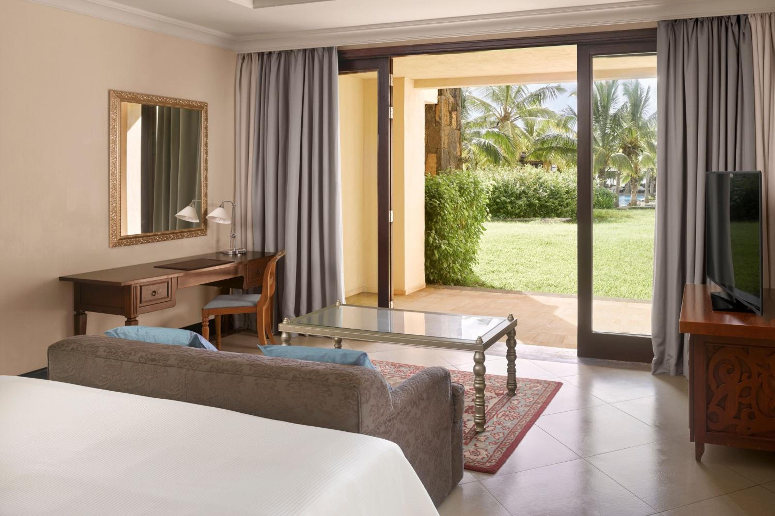 Junior Suite - King - Photo 6