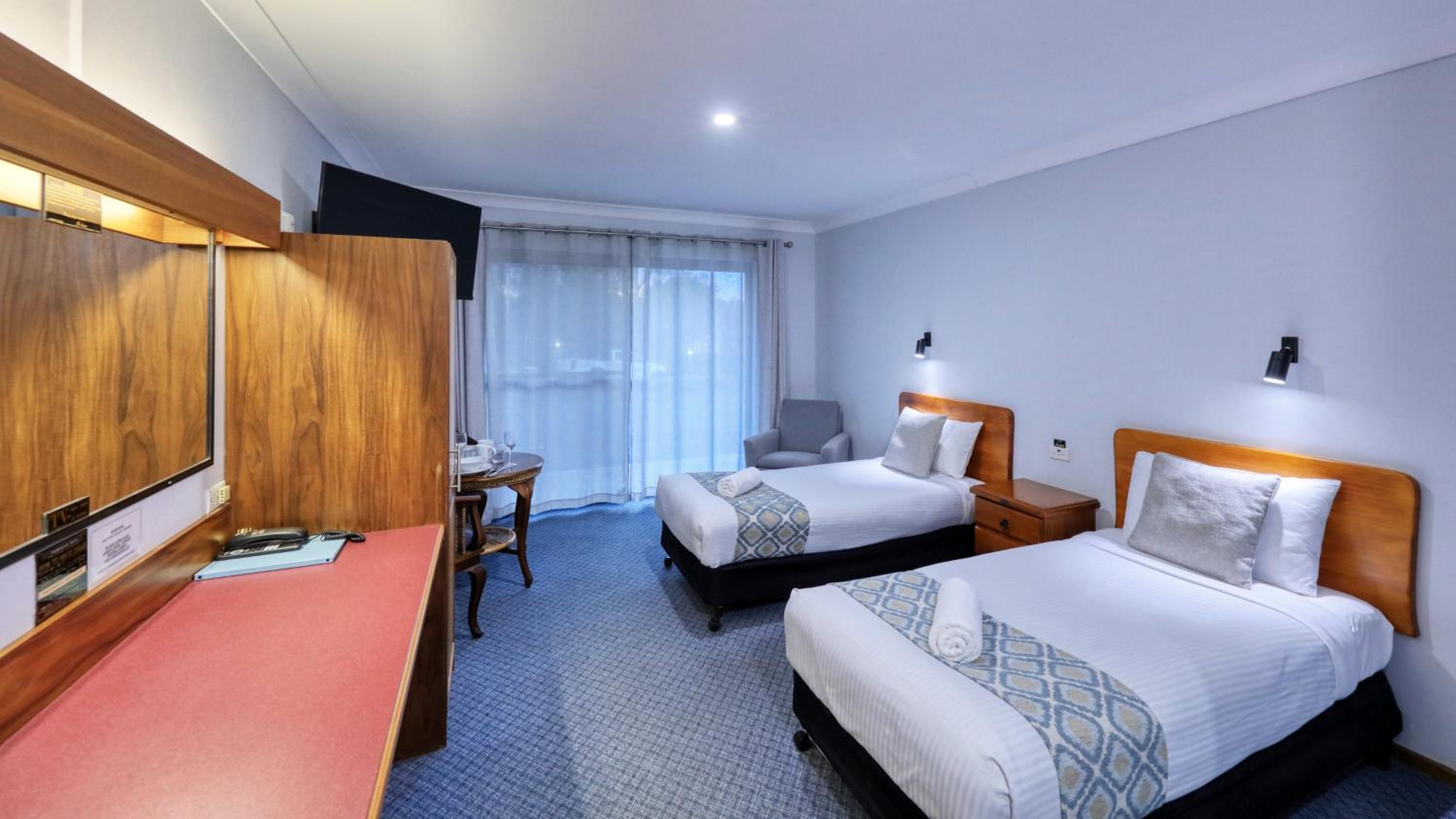 Standard Twin Room photo 1