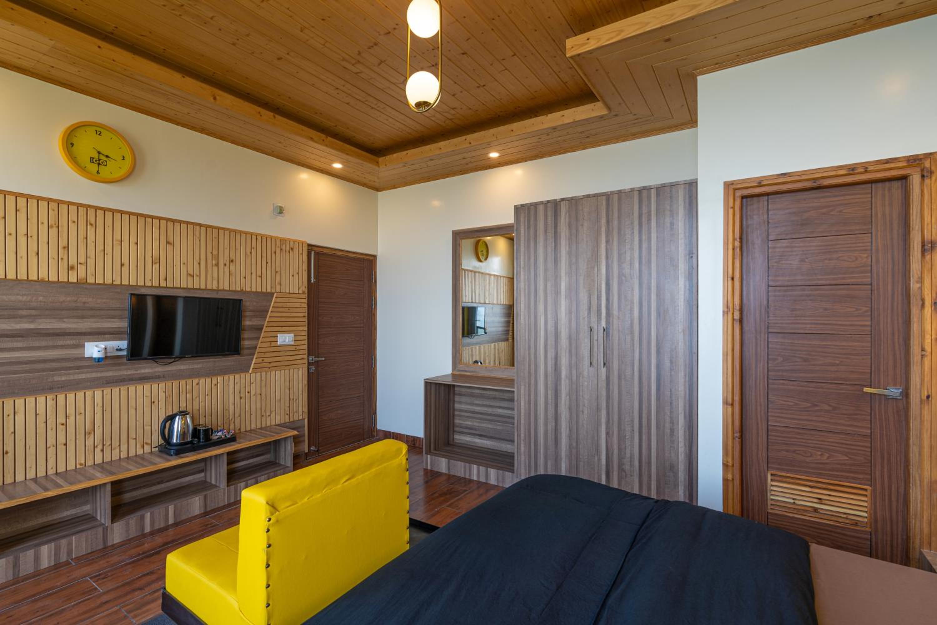 Superior Double Room with Balcony and Valley View - Photo 1