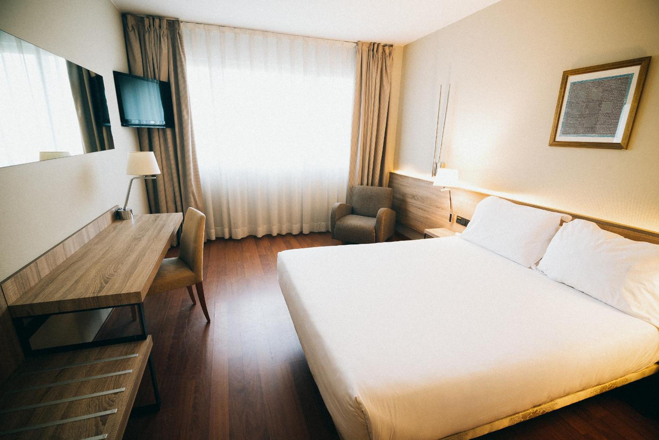 Habitación Doble Estándar o con Dos Camas Individuales.